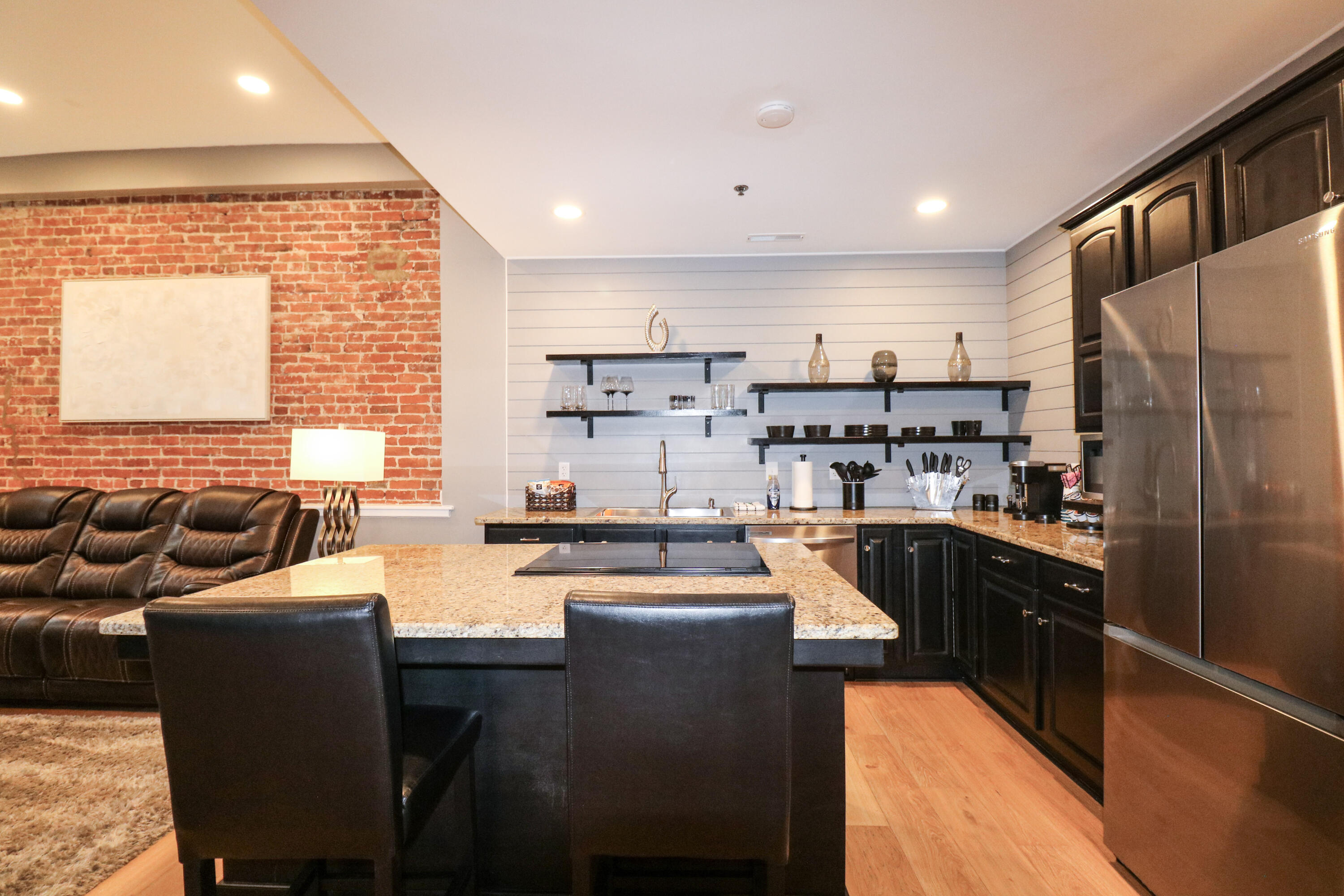 211 Broadway Street A Property Photo 9