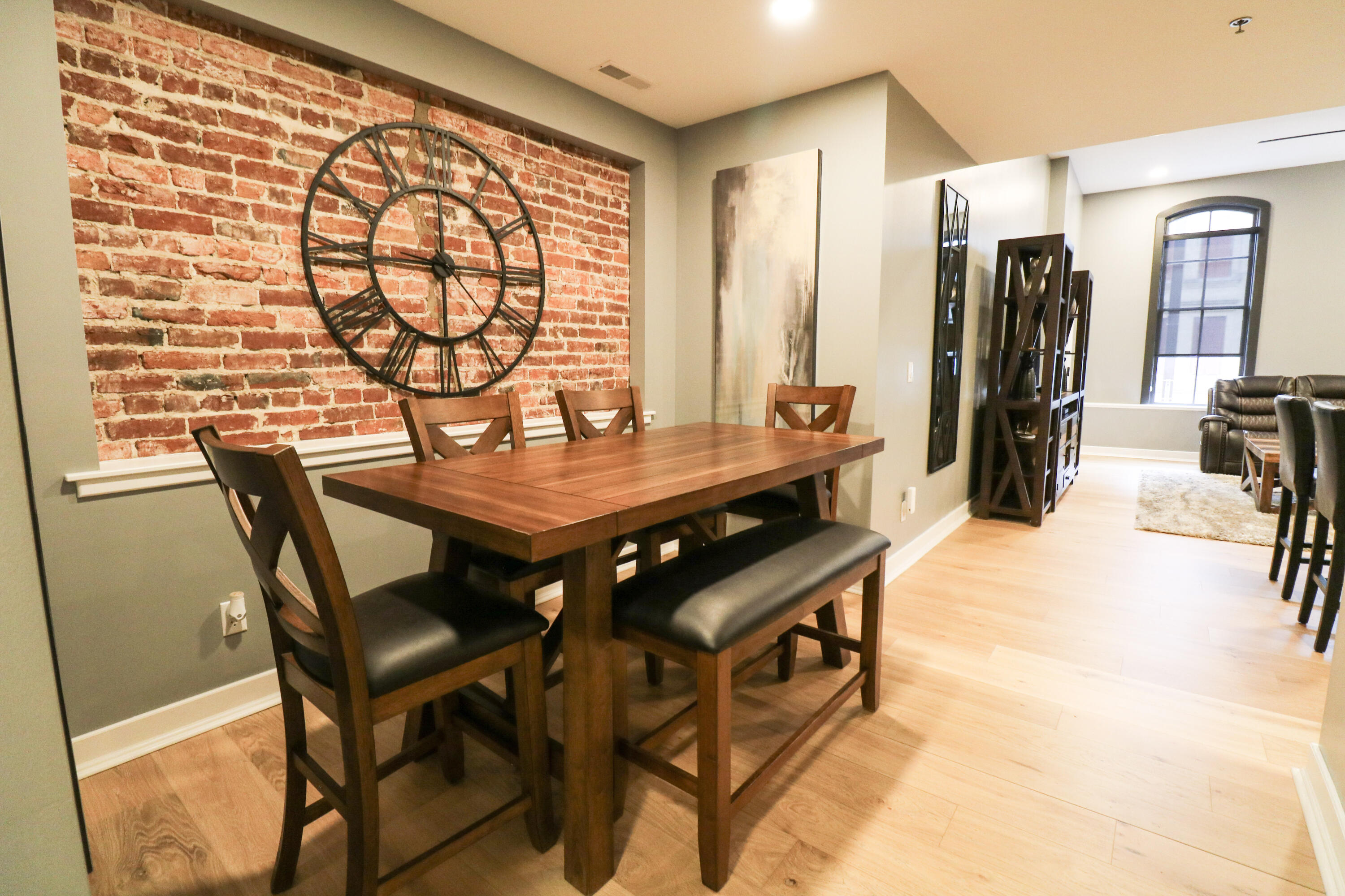 211 Broadway Street A Property Photo 19