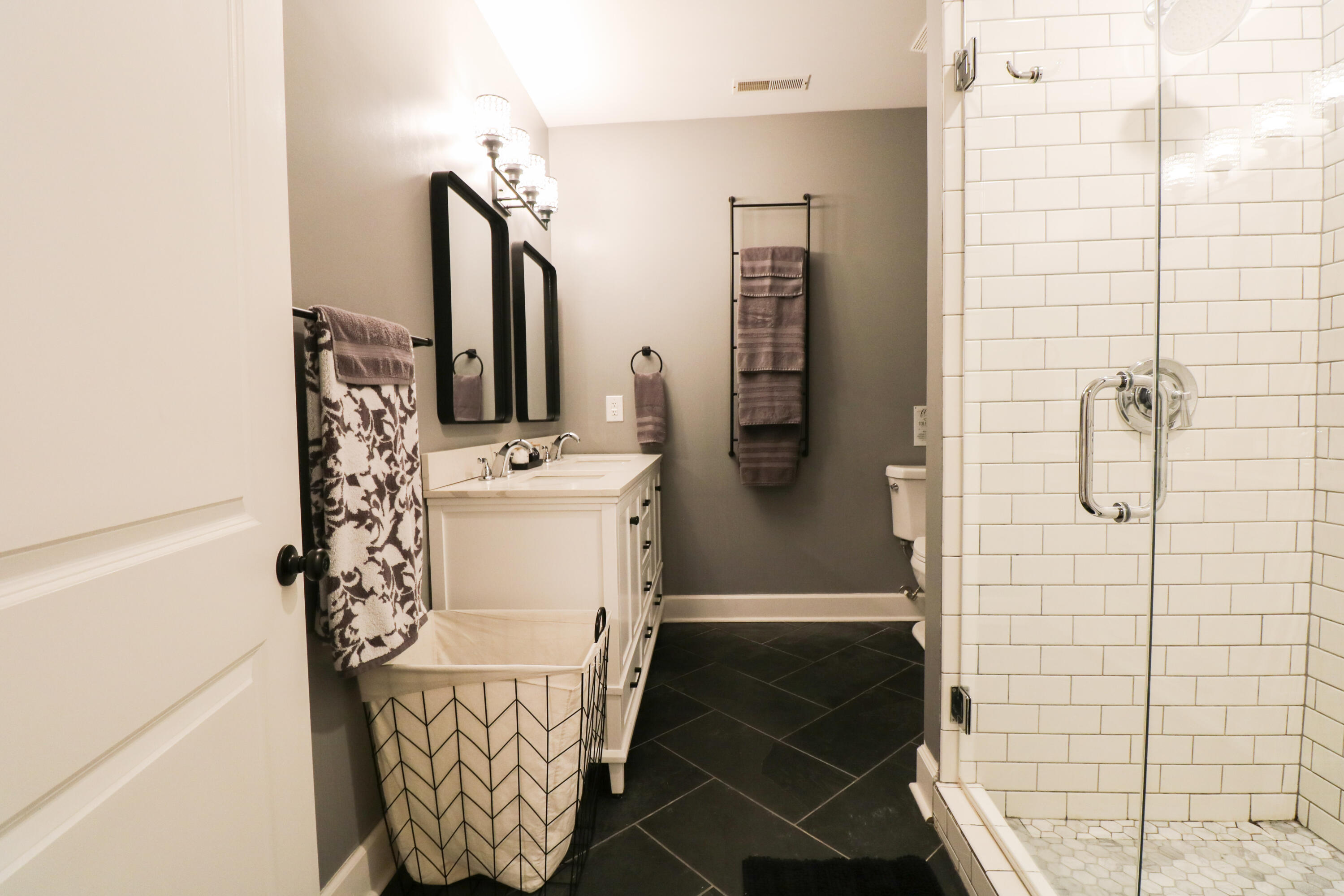 211 Broadway Street A Property Photo 23