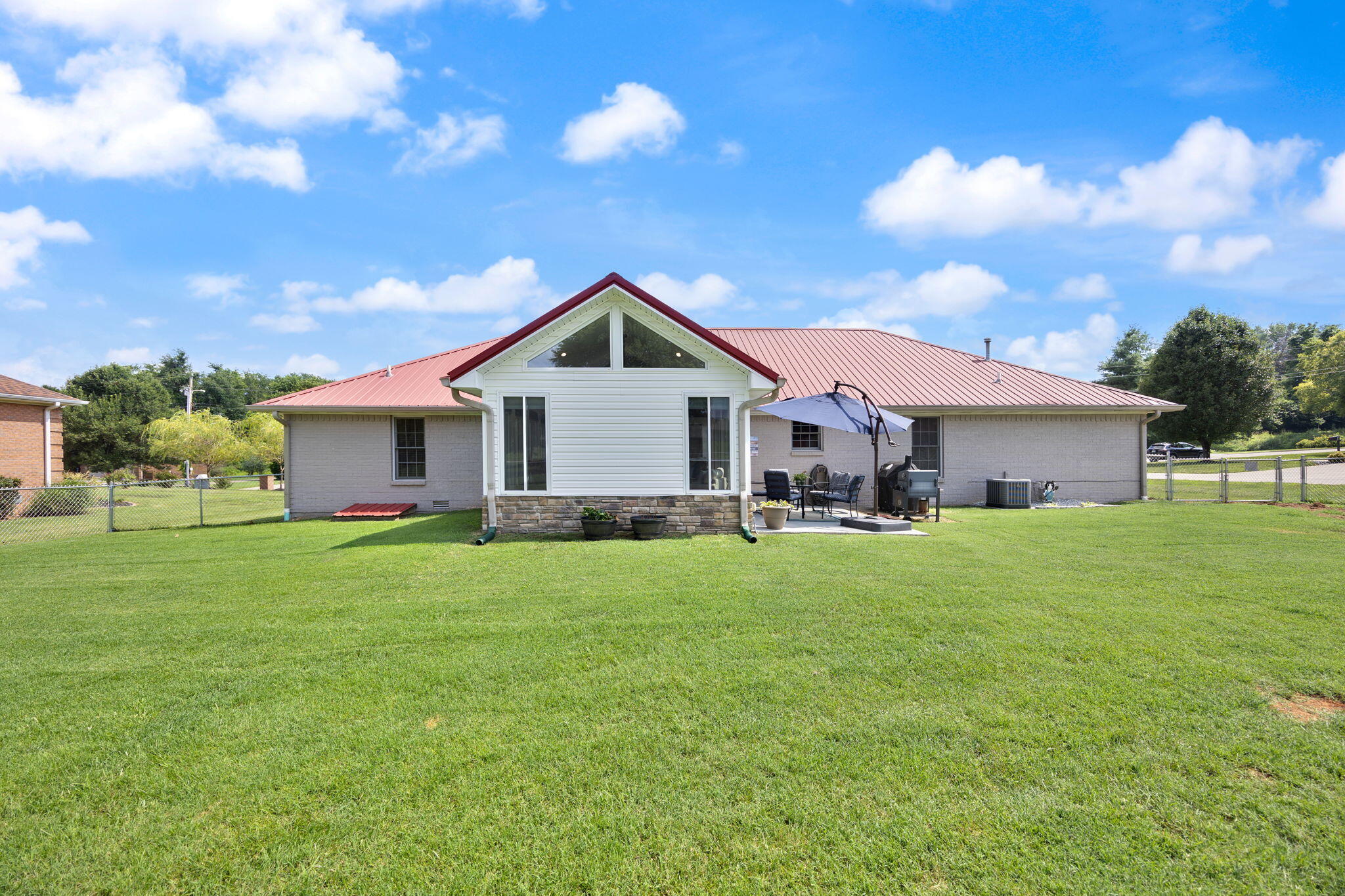 117 Greenside Drive Property Photo 3