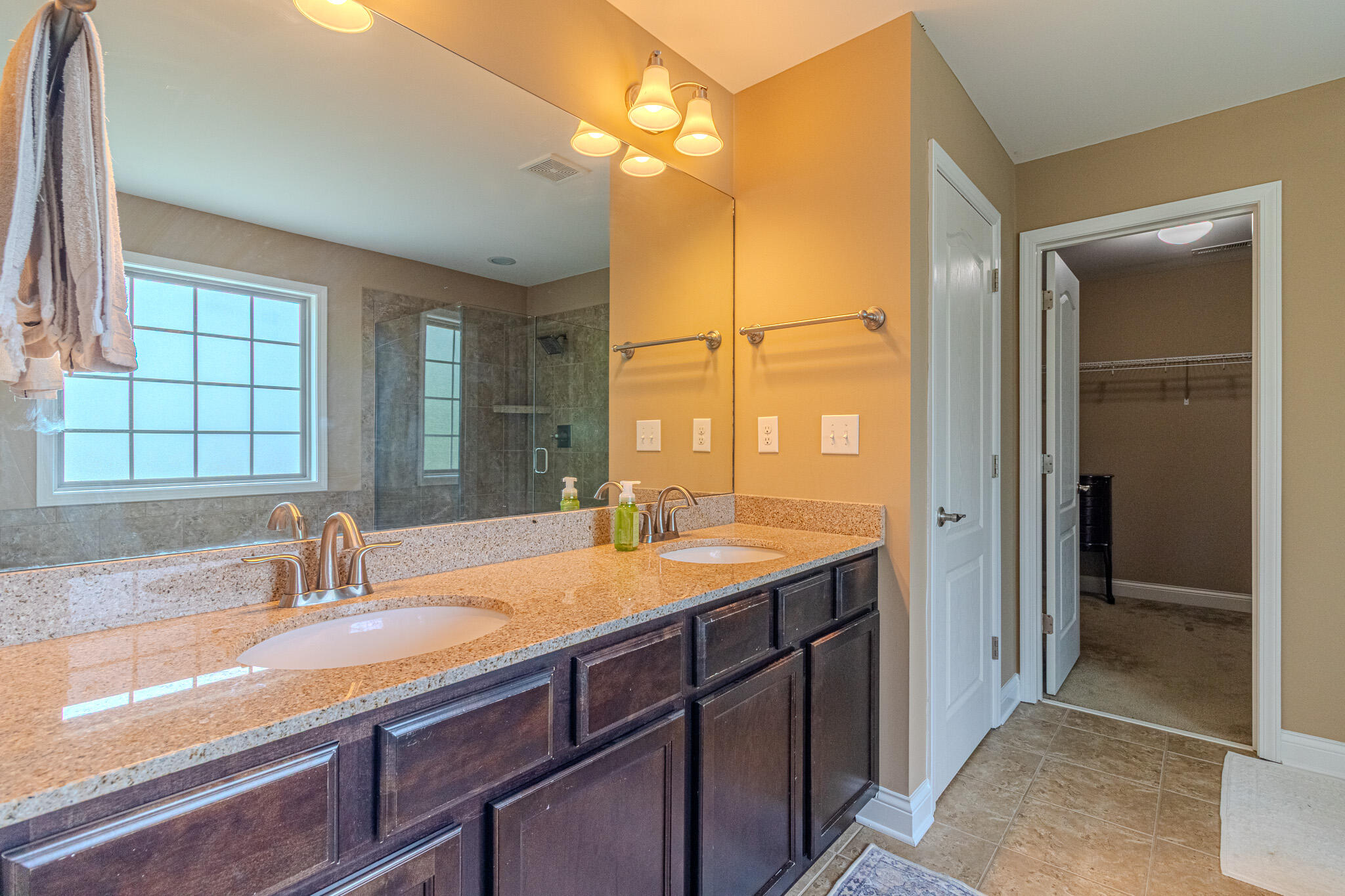 437 Larkhill Cove Property Photo 21