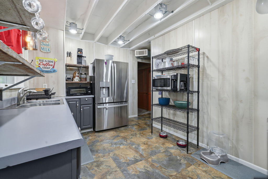 450 Navigator Drive Property Photo 21