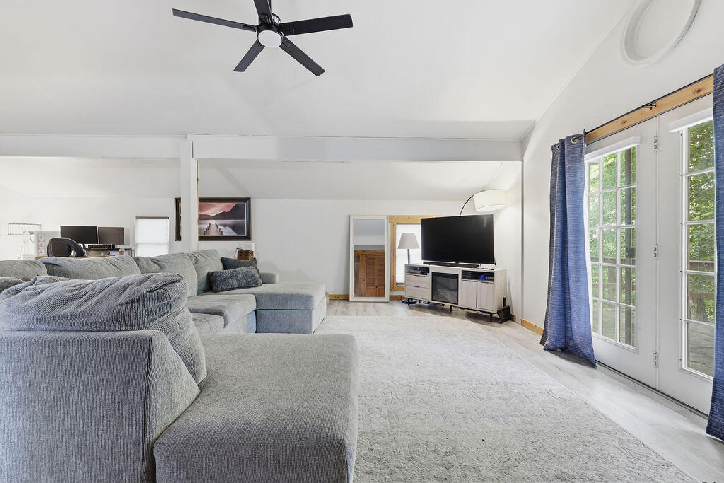 450 Navigator Drive Property Photo 32