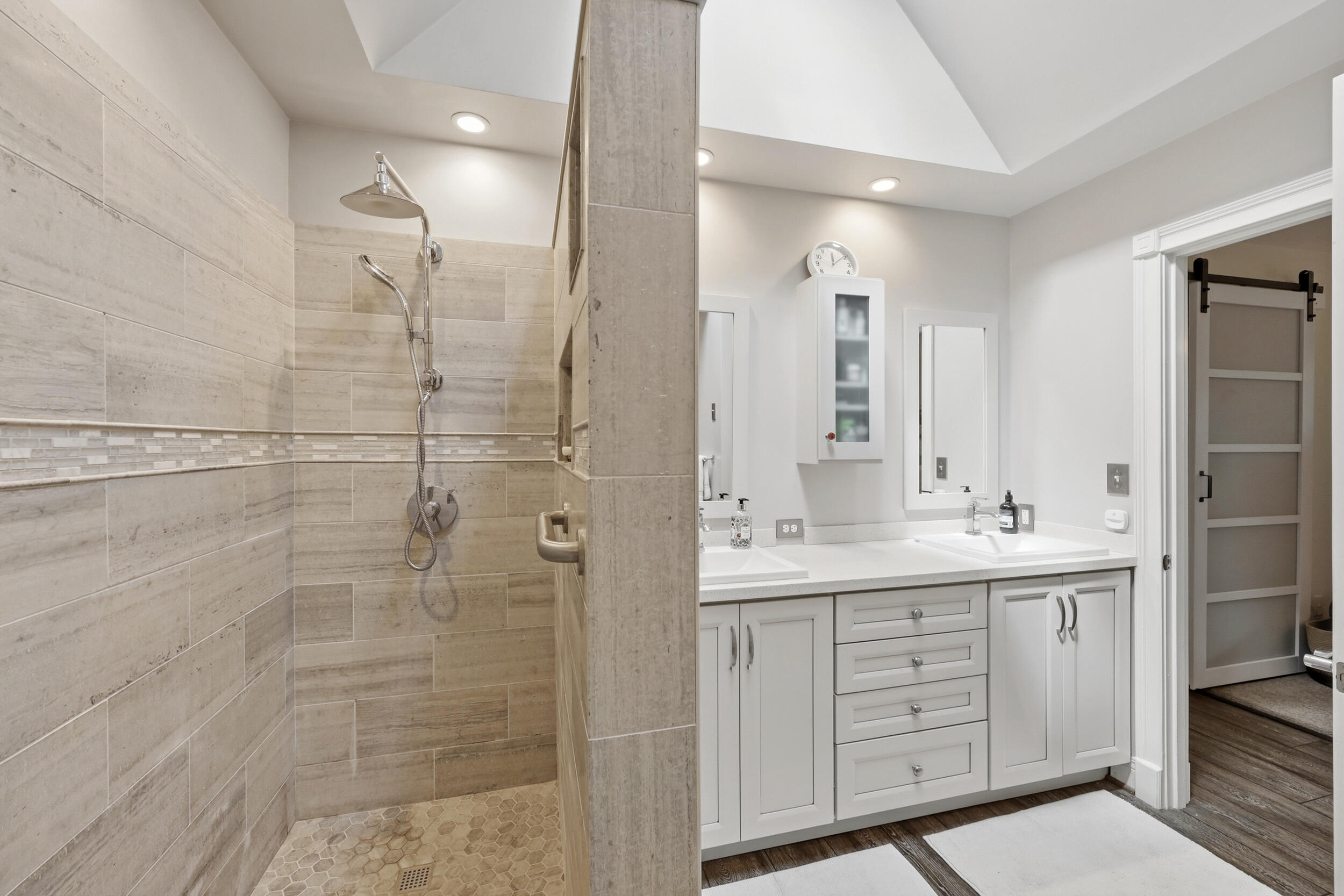 4938 Hartland Parkway Property Photo 41