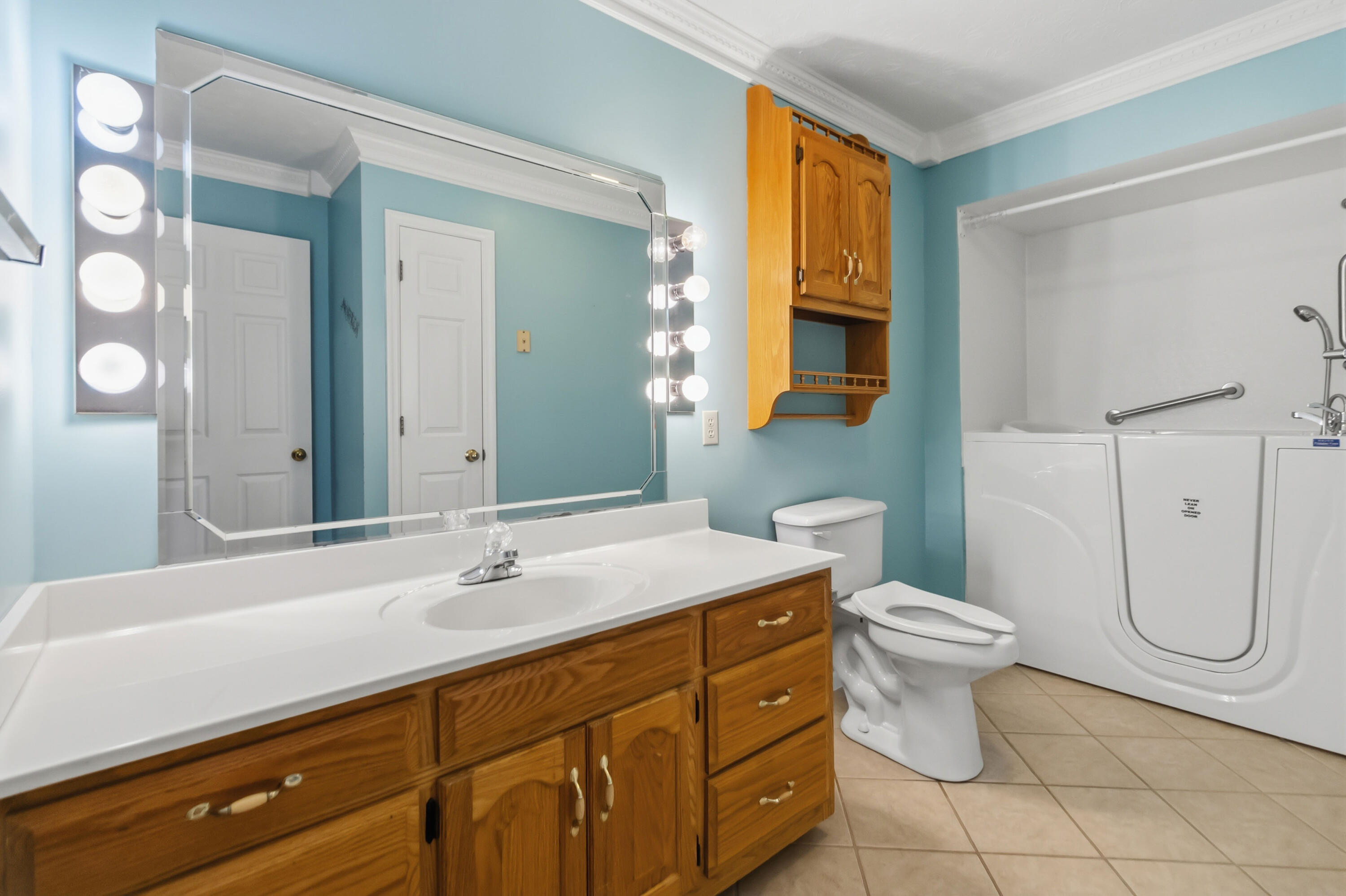43 Farmington Avenue Property Photo 45