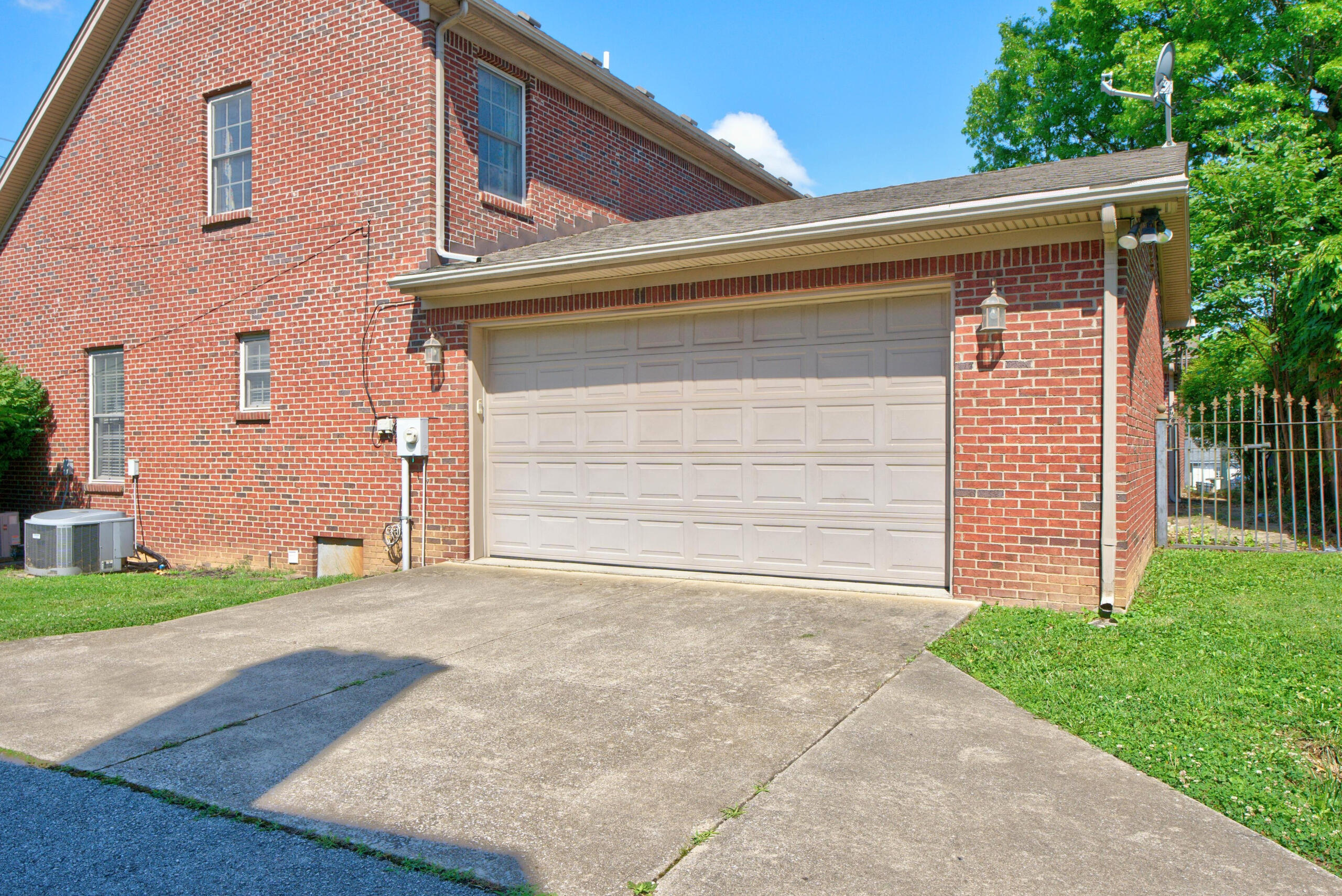 108 Duncan Avenue Property Photo 40