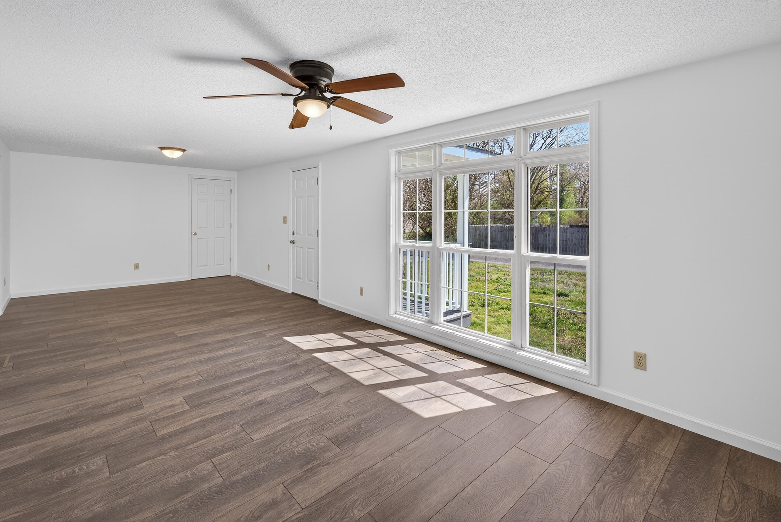 29 6th Street Property Photo 4
