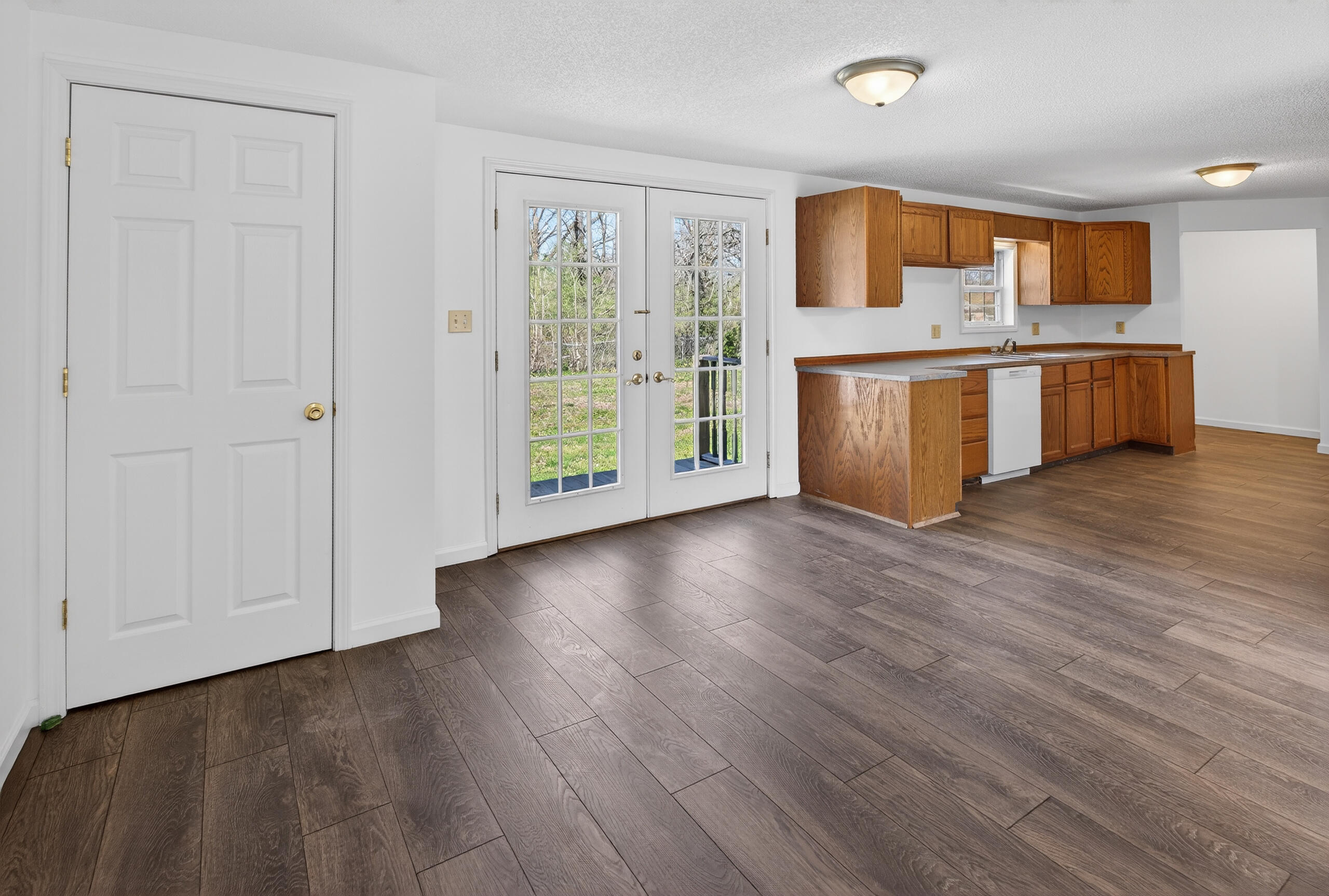 29 6th Street Property Photo 10