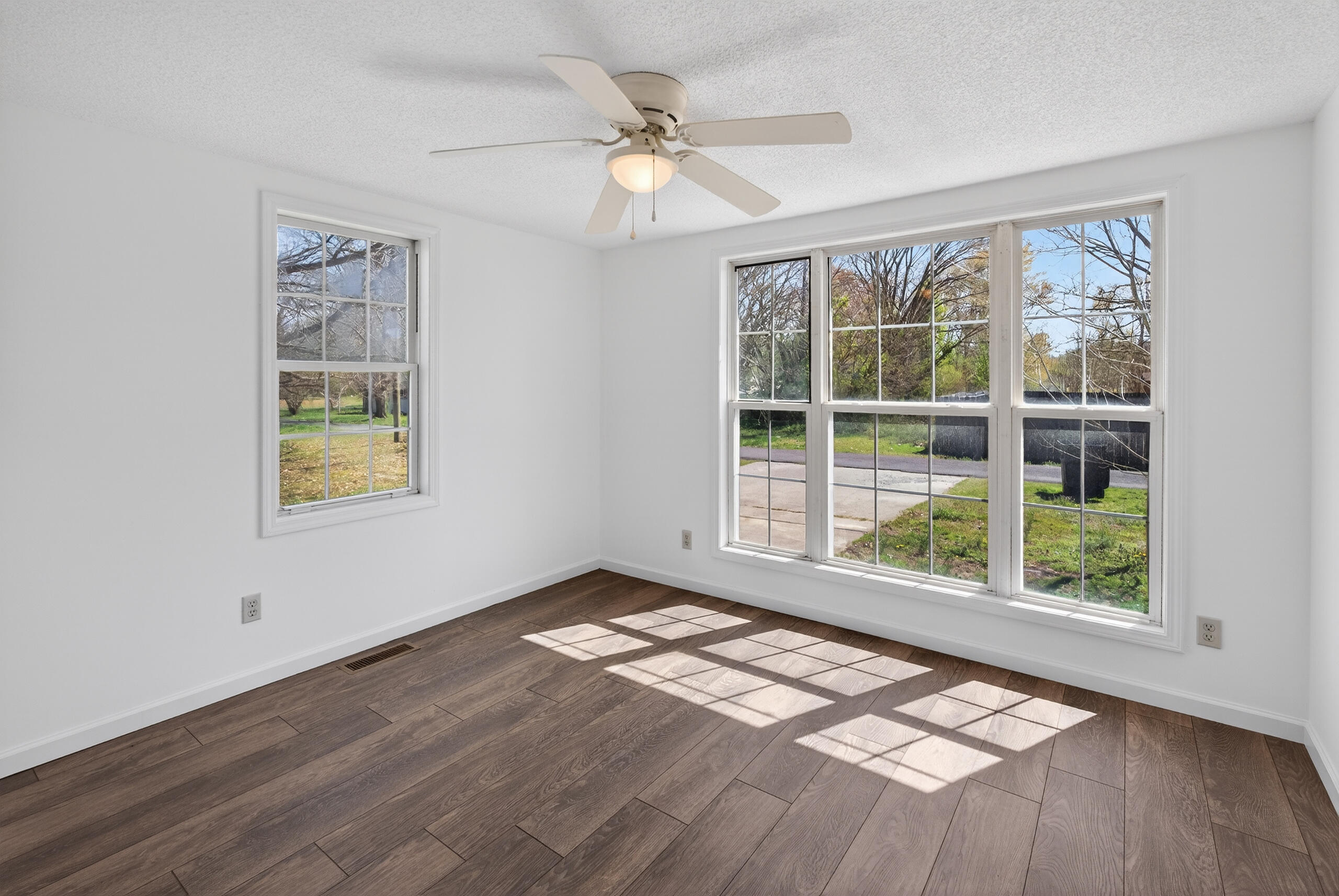 29 6th Street Property Photo 13