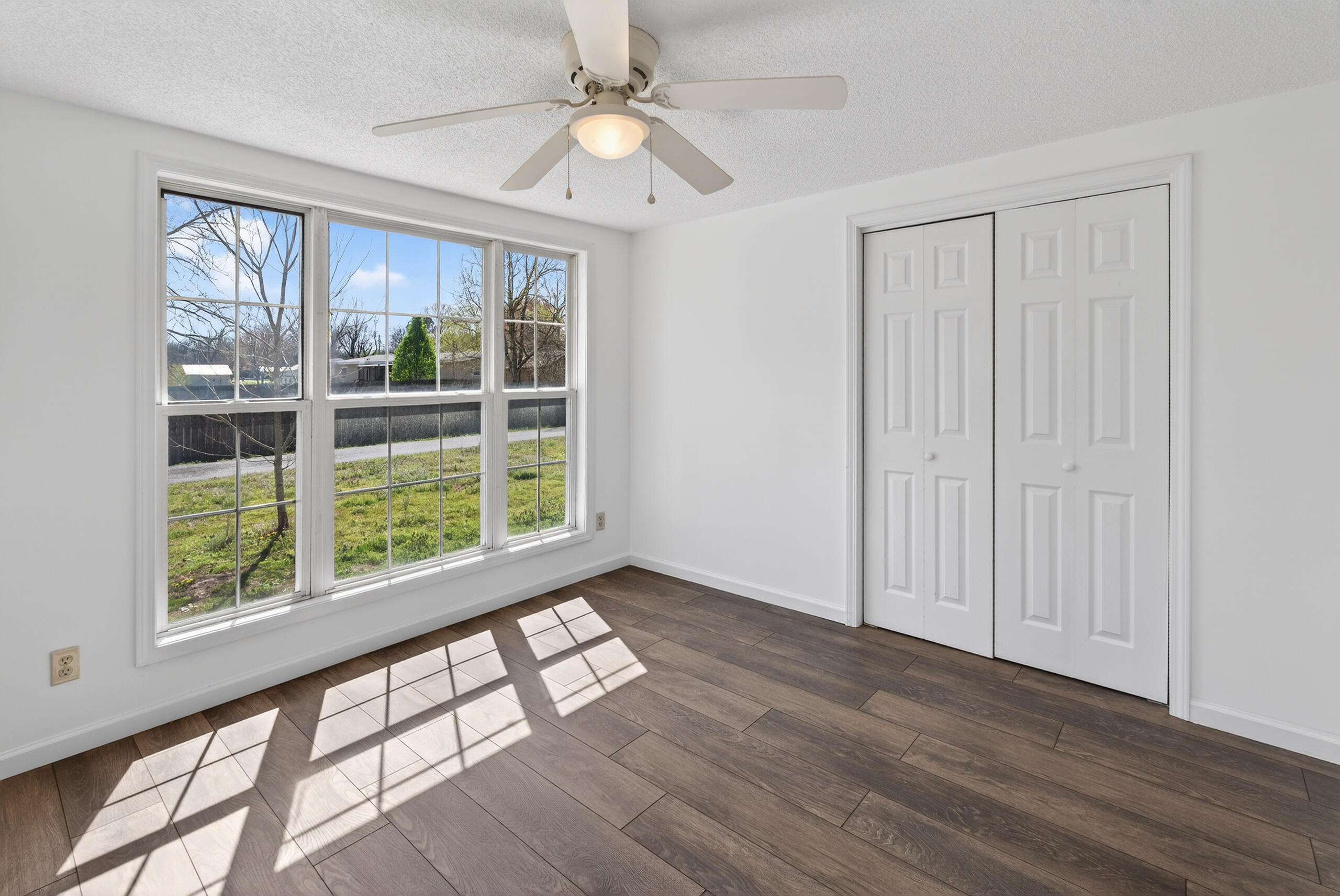 29 6th Street Property Photo 15