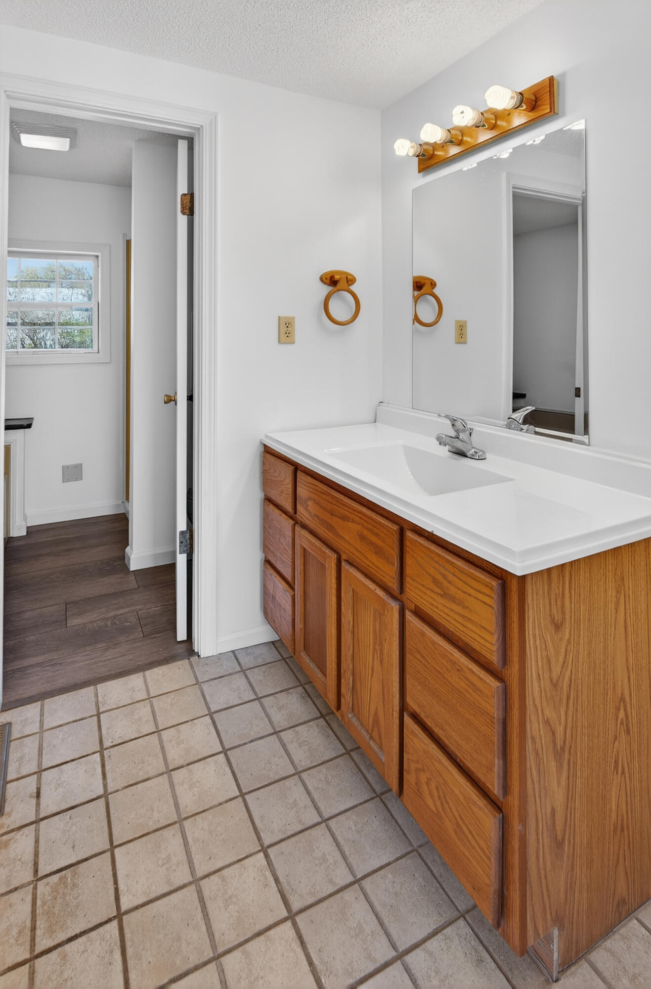 29 6th Street Property Photo 26