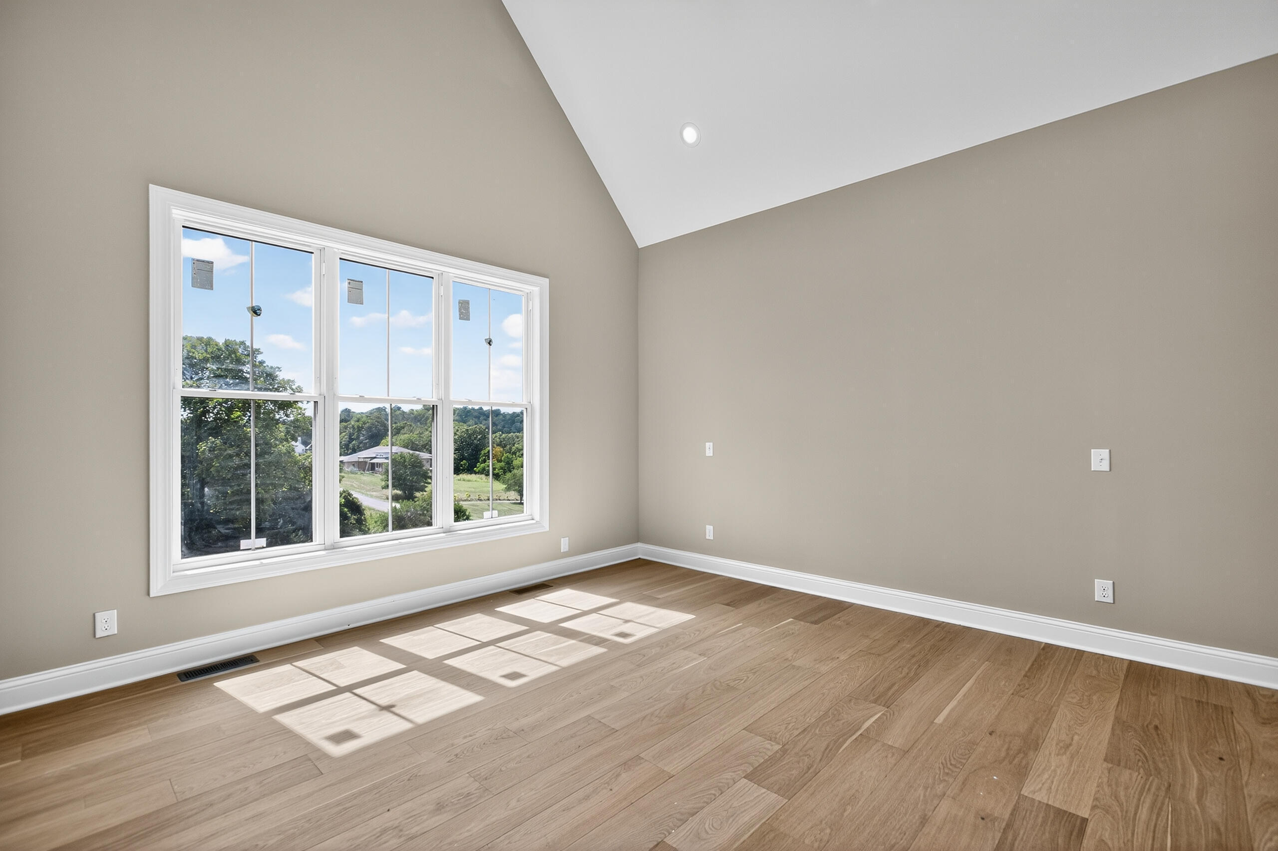 47 Hills Lane Property Photo 13