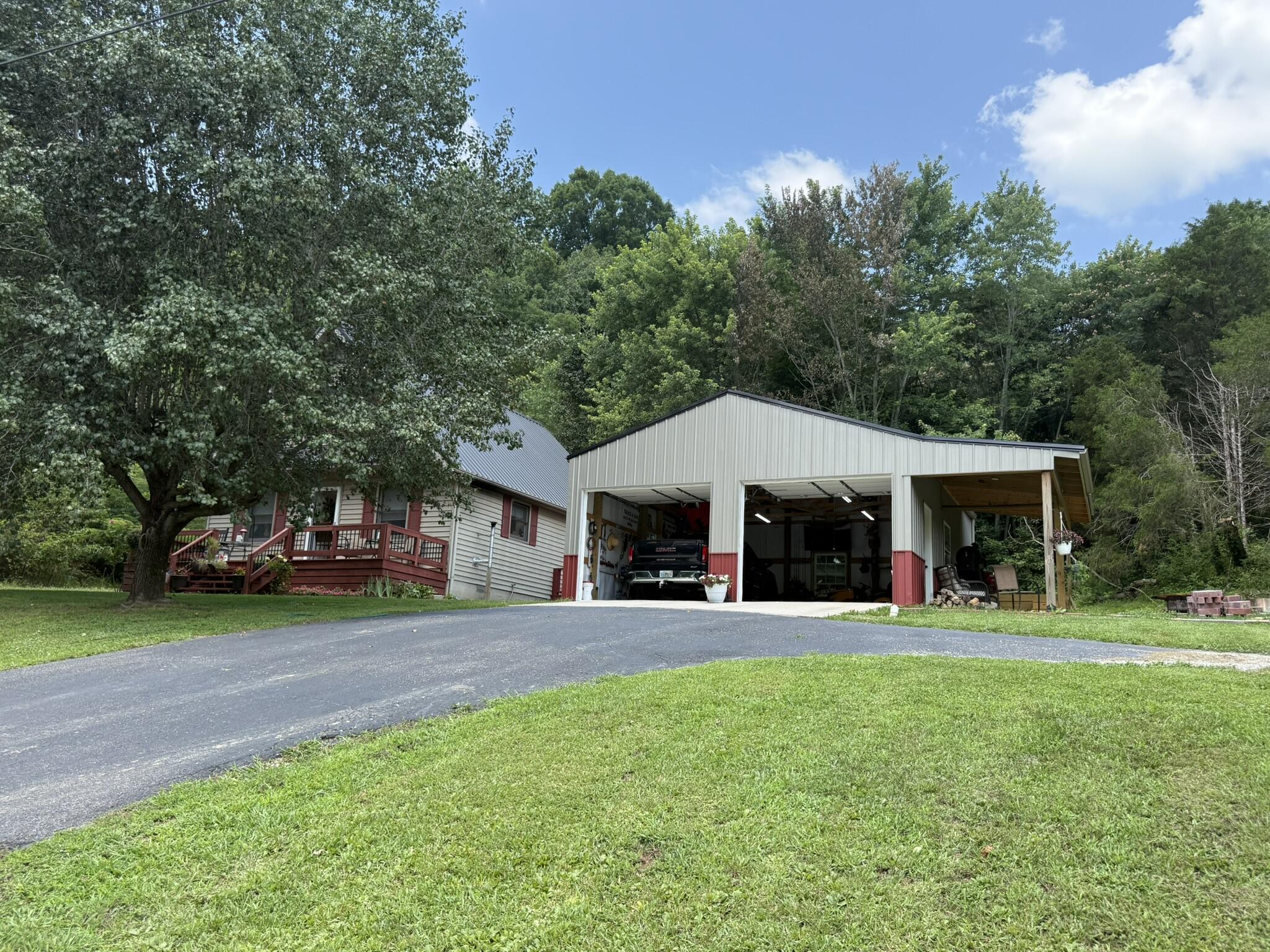1671 Smith Grove Road Property Photo 7