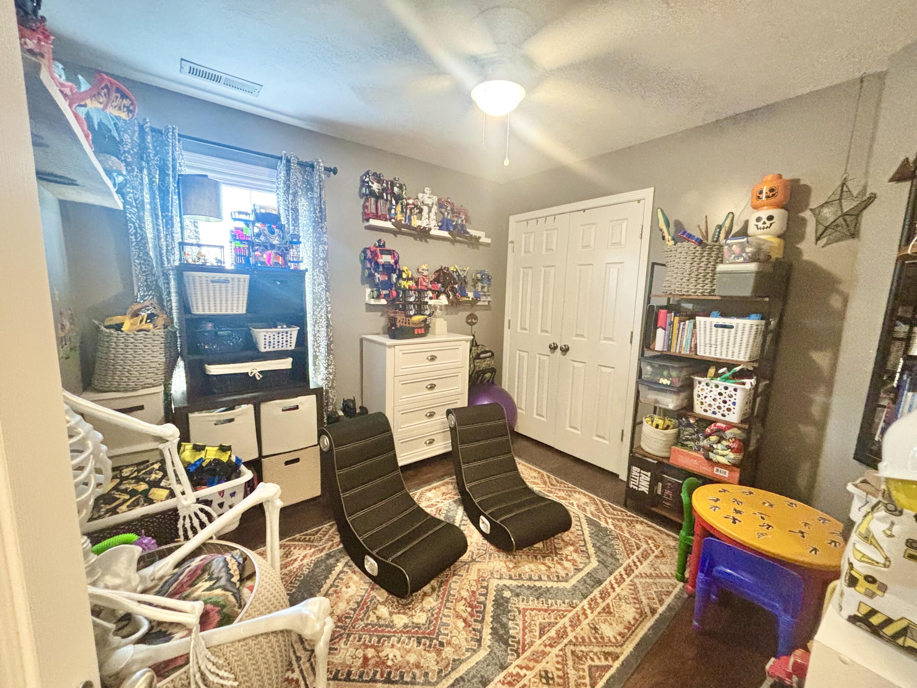102 Saddlebrook Court Property Photo 20