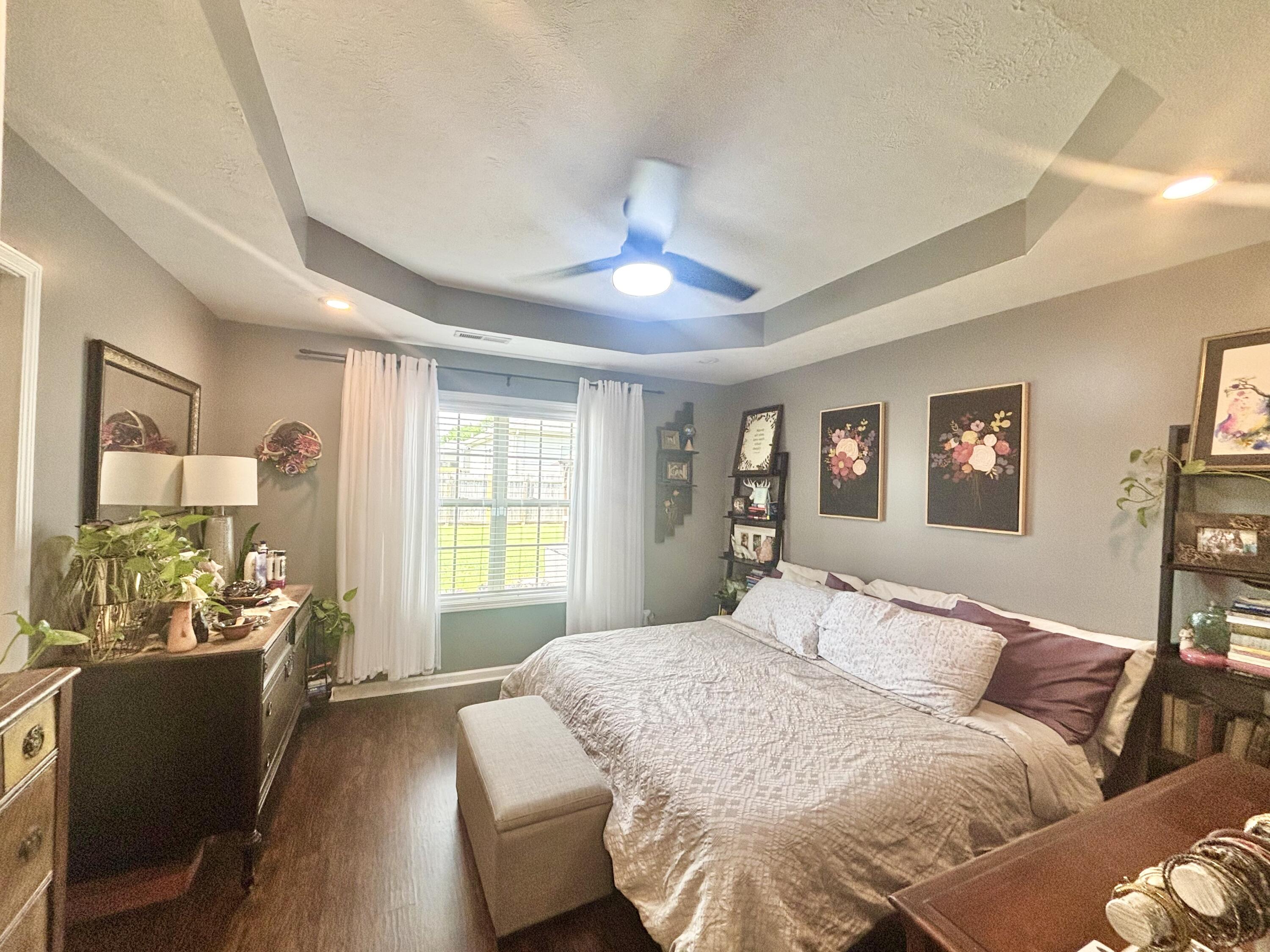 102 Saddlebrook Court Property Photo 23