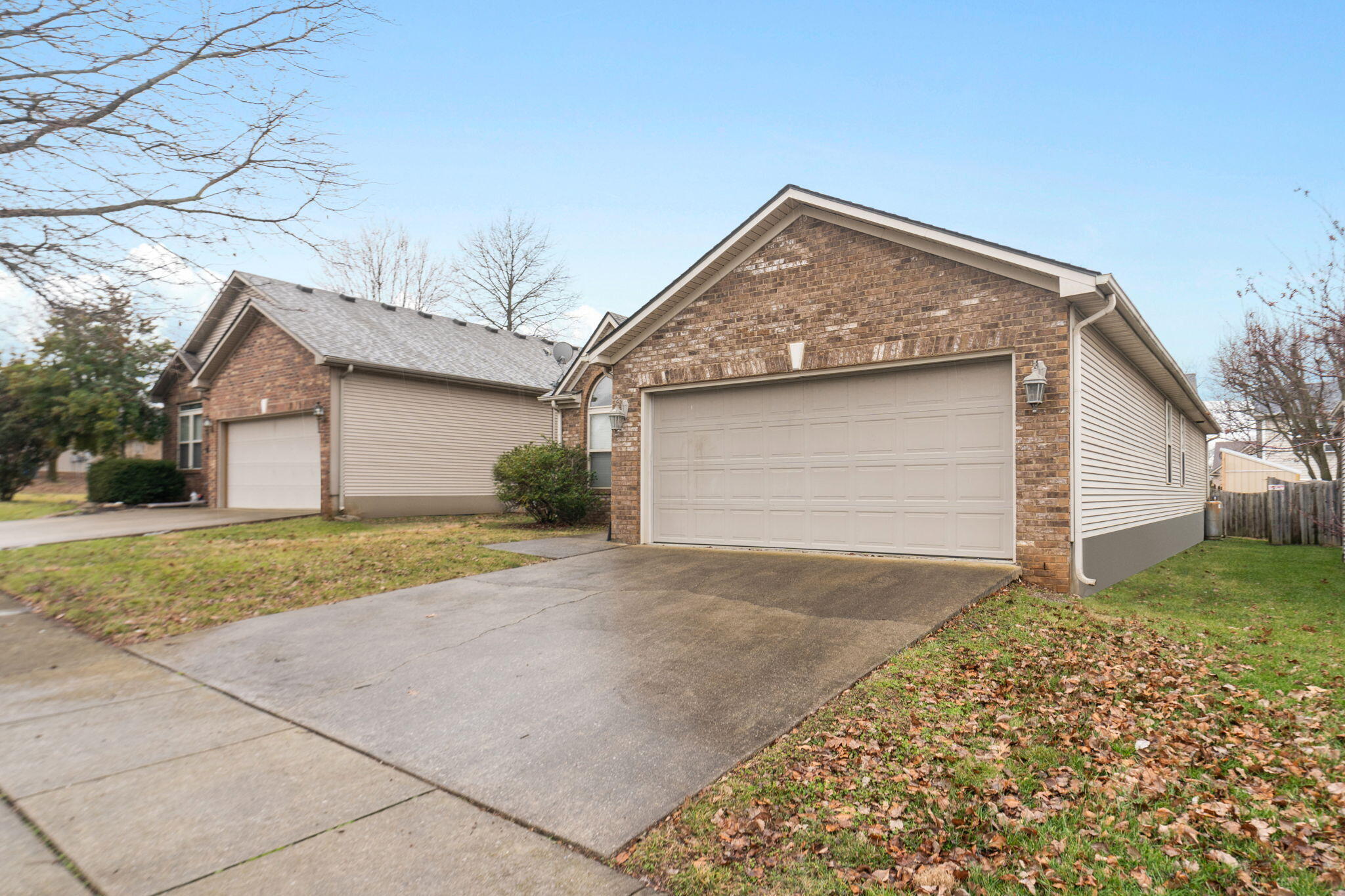 305 Spring Valley Lane Property Photo 2