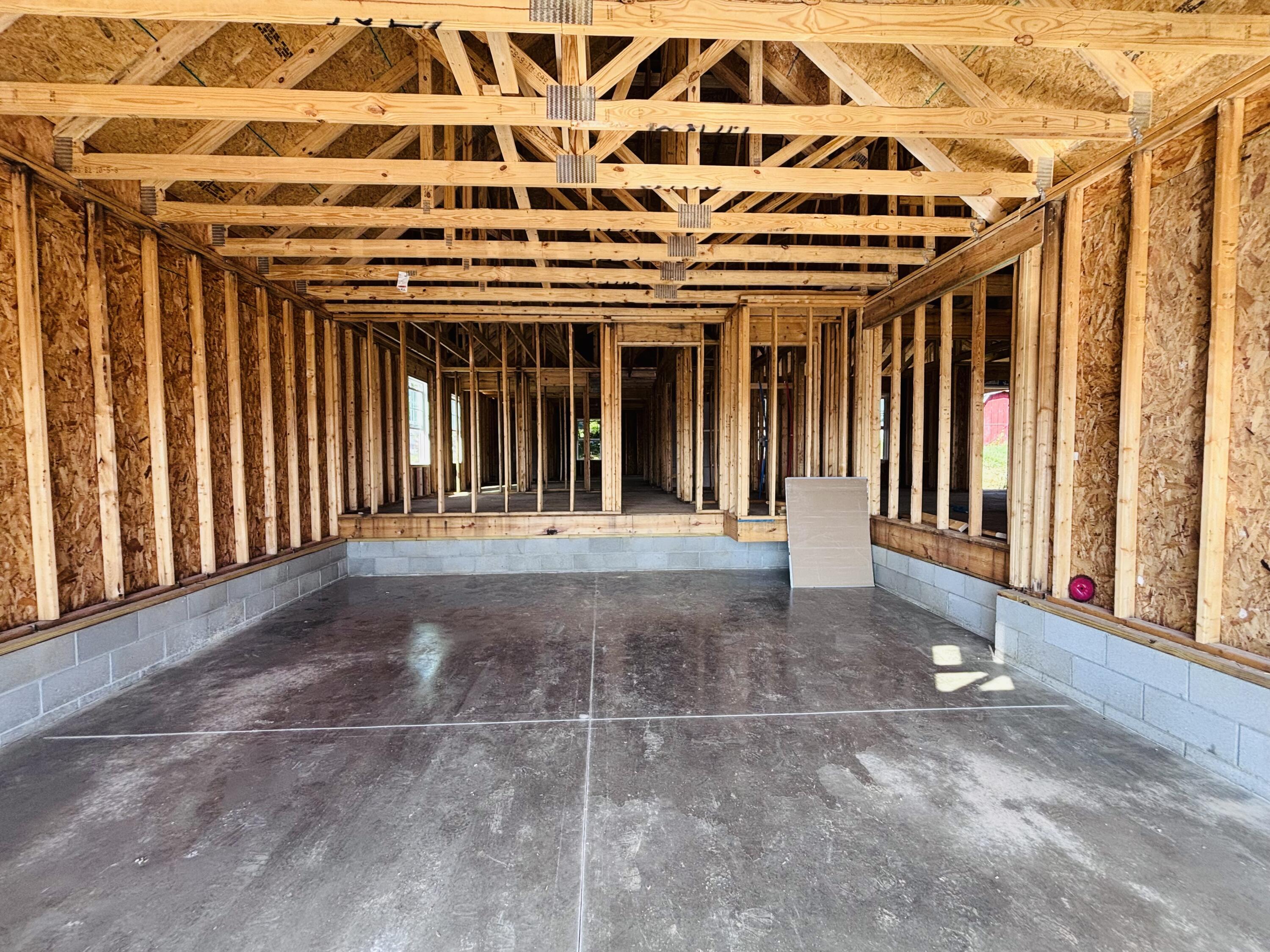 152 Double Tree Property Photo 5