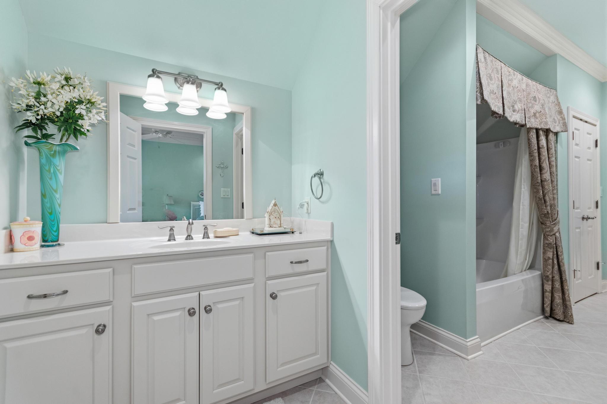 6330 Burchell Cove Property Photo 18
