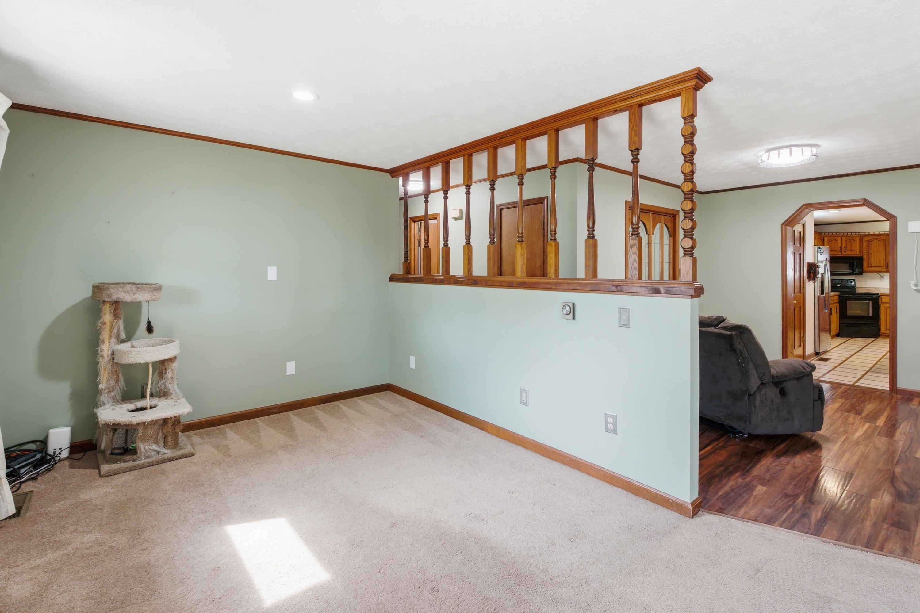 205 Sharon Drive Property Photo 7