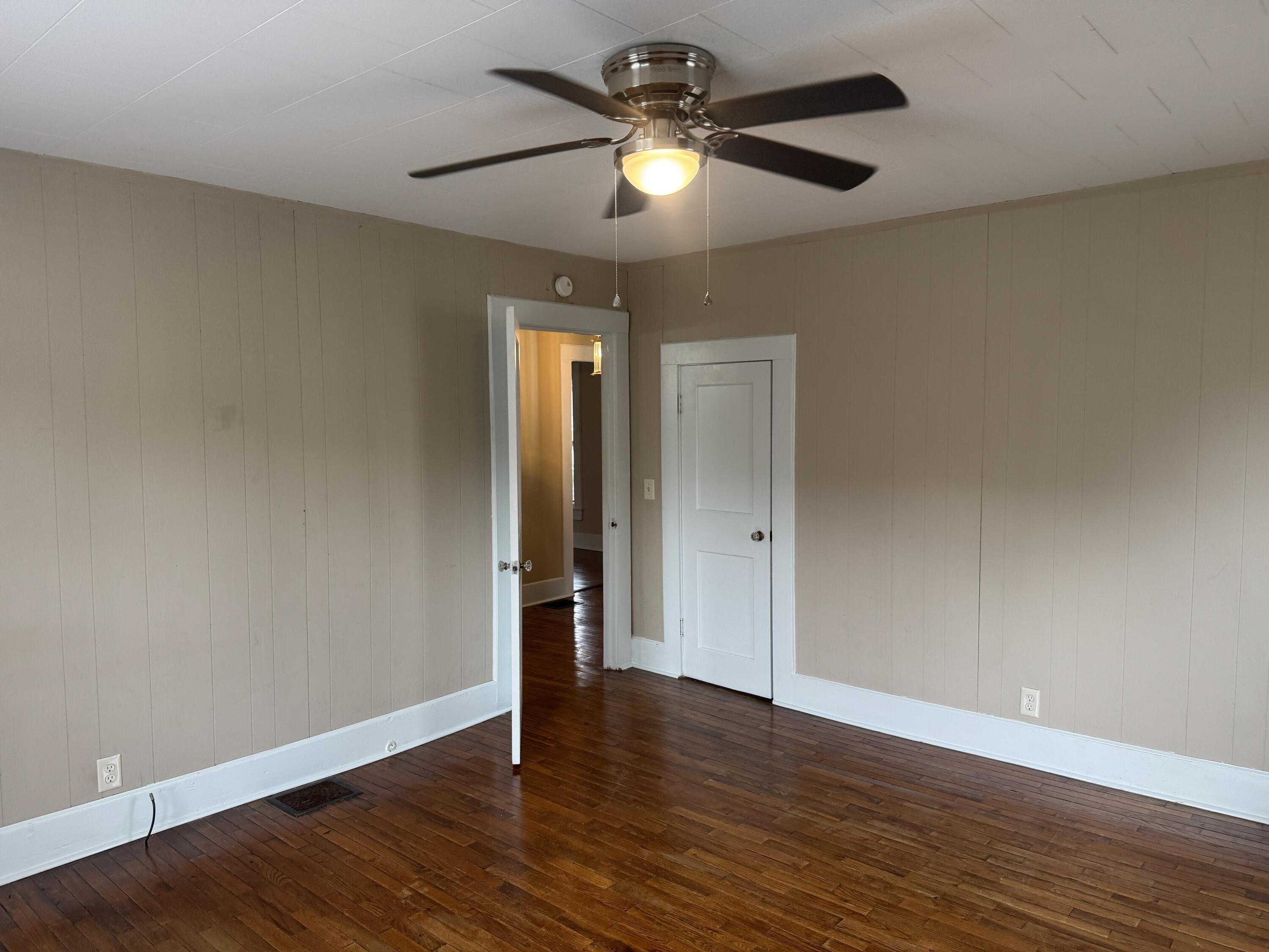 1003 Main Street Property Photo 19