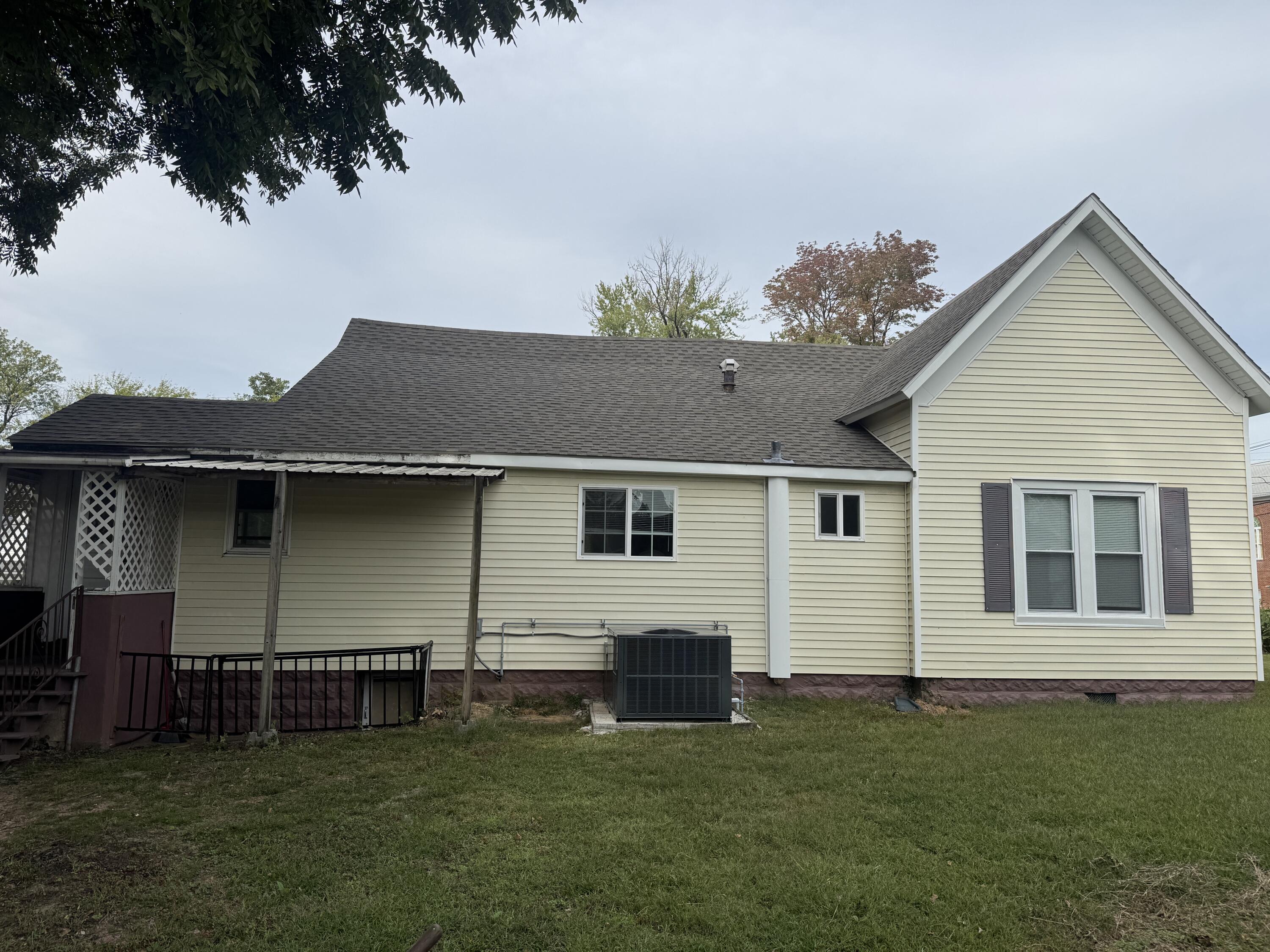 1003 Main Street Property Photo 25