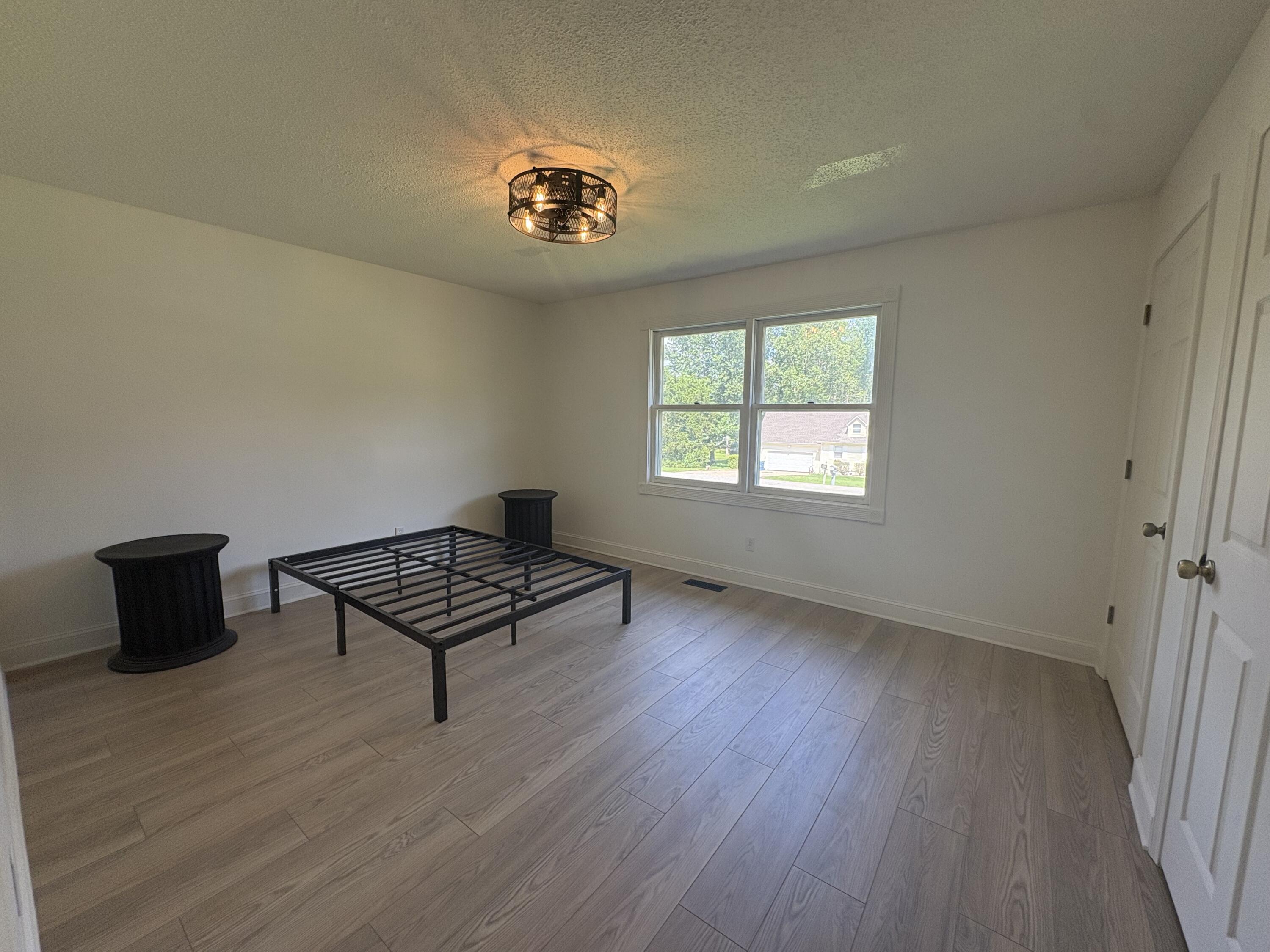6015 Oakhaven Drive Property Photo 13