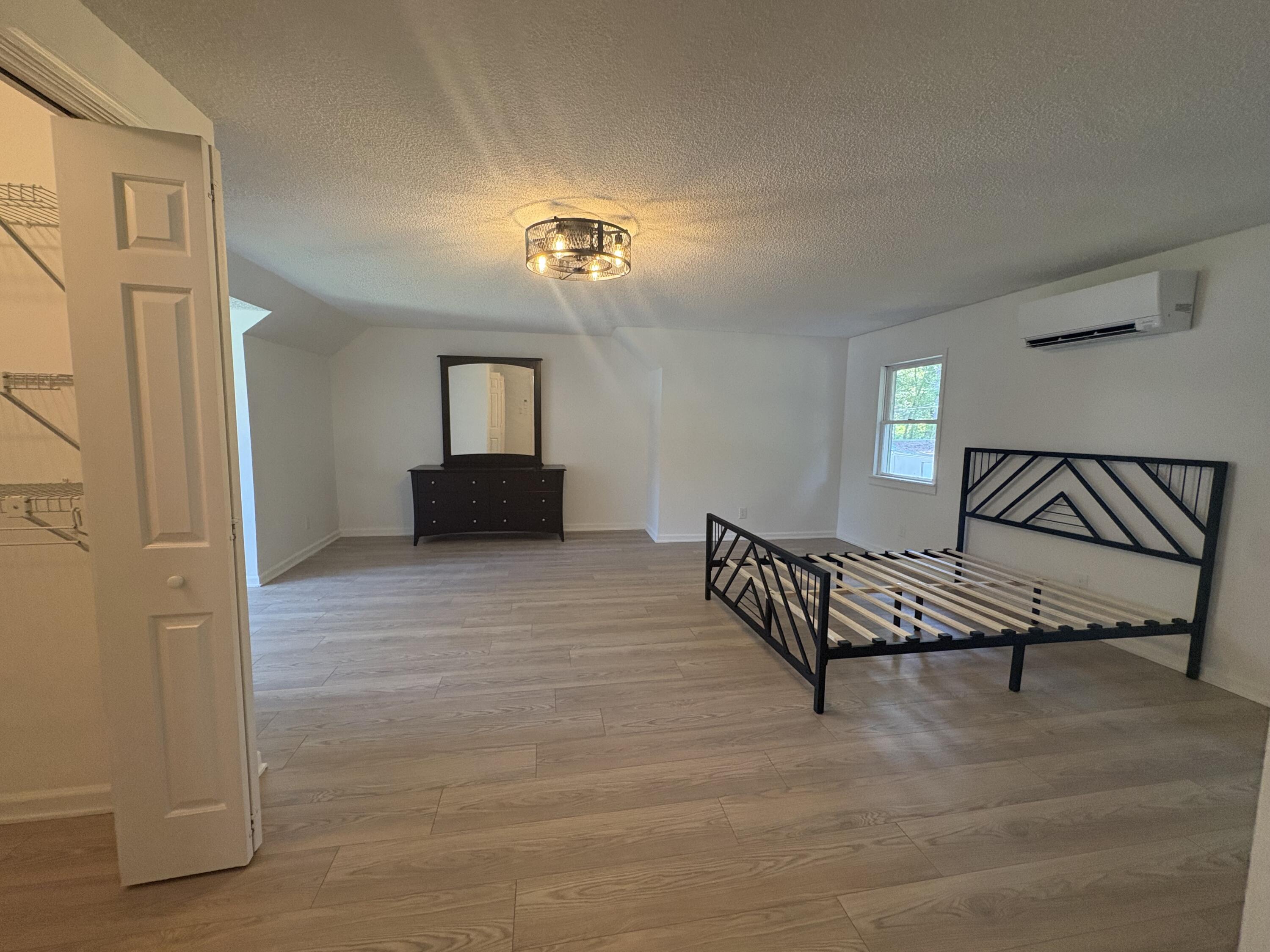 6015 Oakhaven Drive Property Photo 16