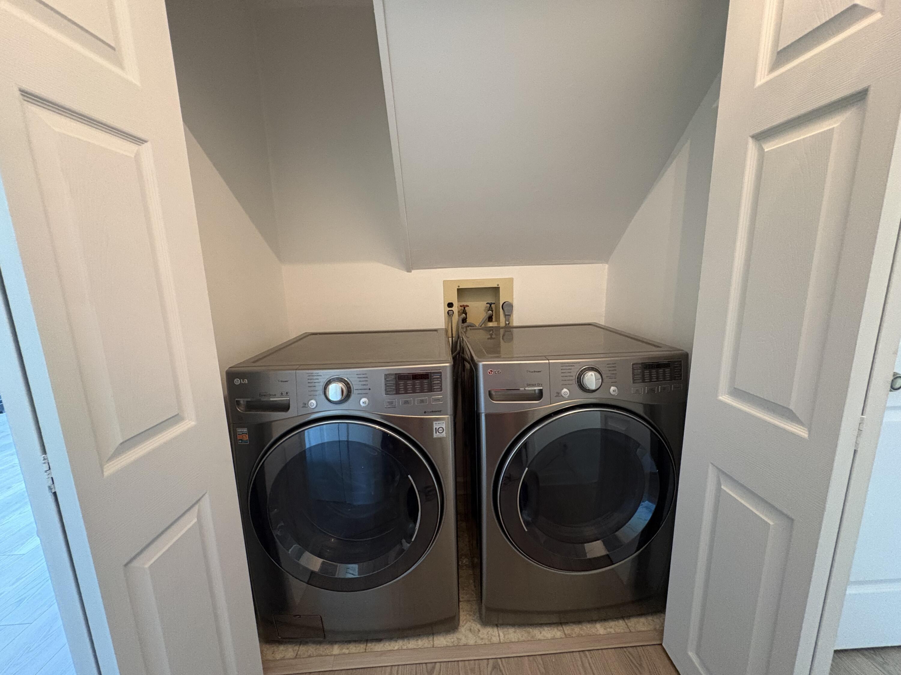 6015 Oakhaven Drive Property Photo 20