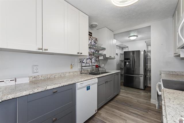 434 Bayshore Drive Property Photo 5