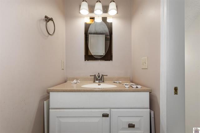 434 Bayshore Drive Property Photo 10