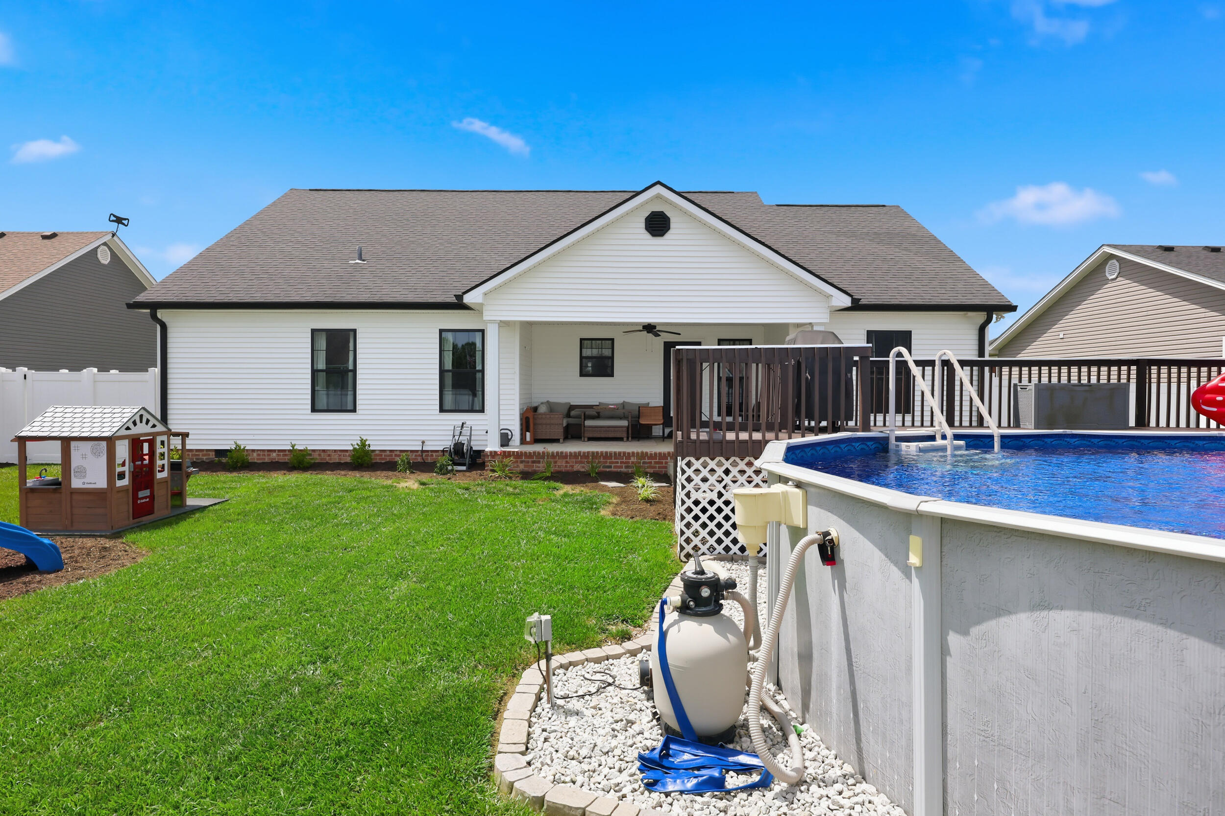 107 Clements Drive Property Photo 35