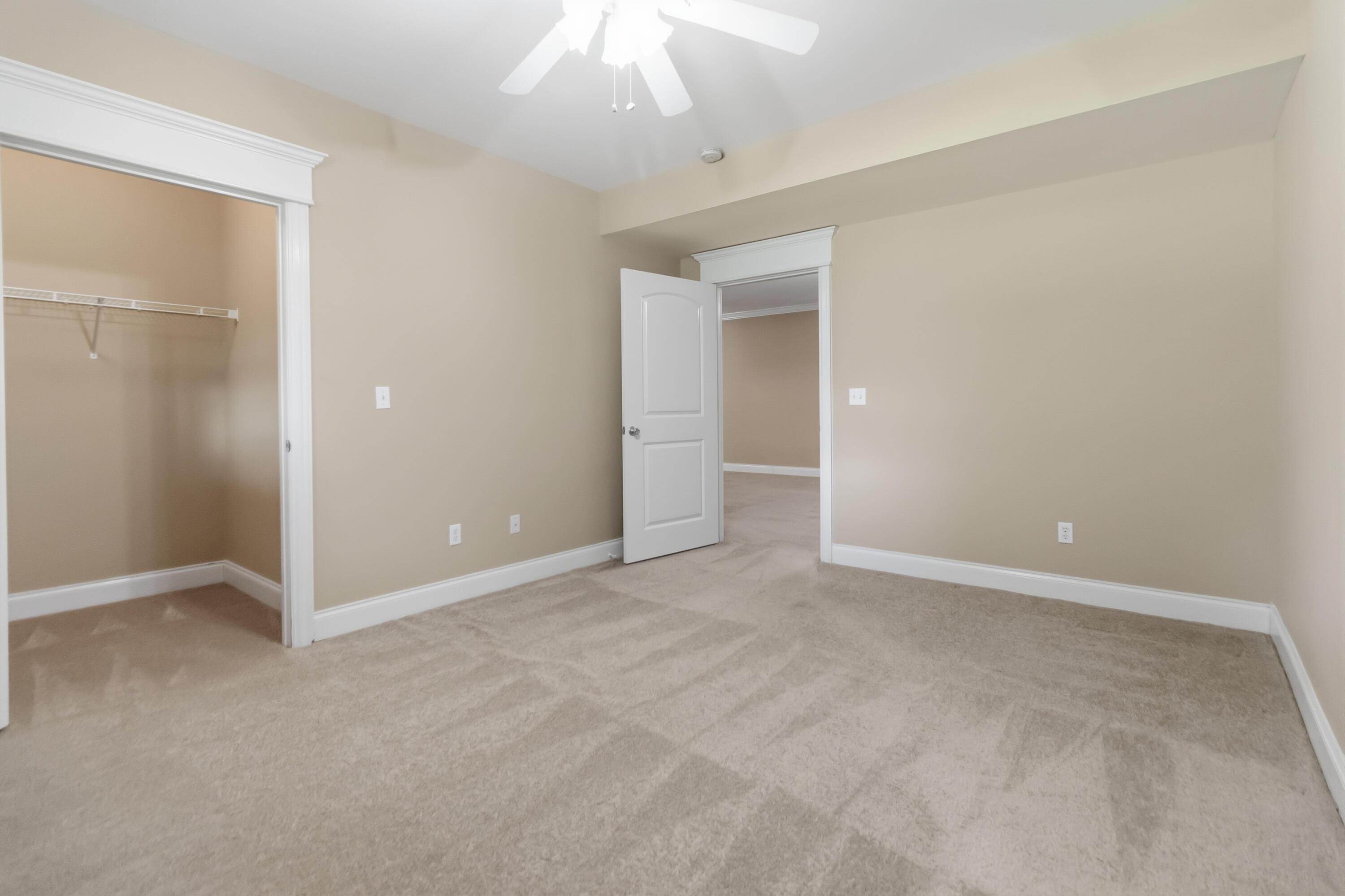 211 White Tail Run Property Photo 41