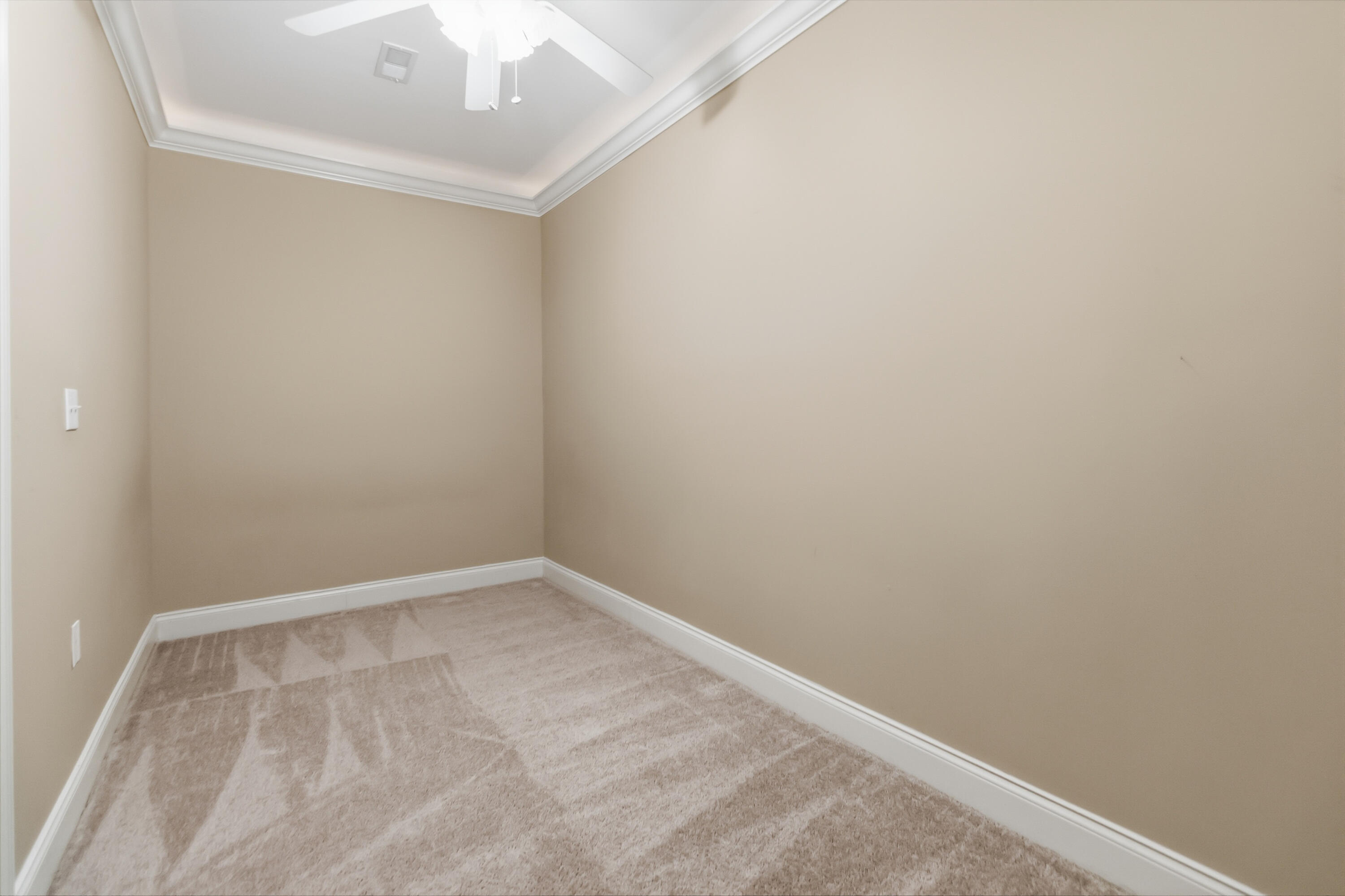 211 White Tail Run Property Photo 42