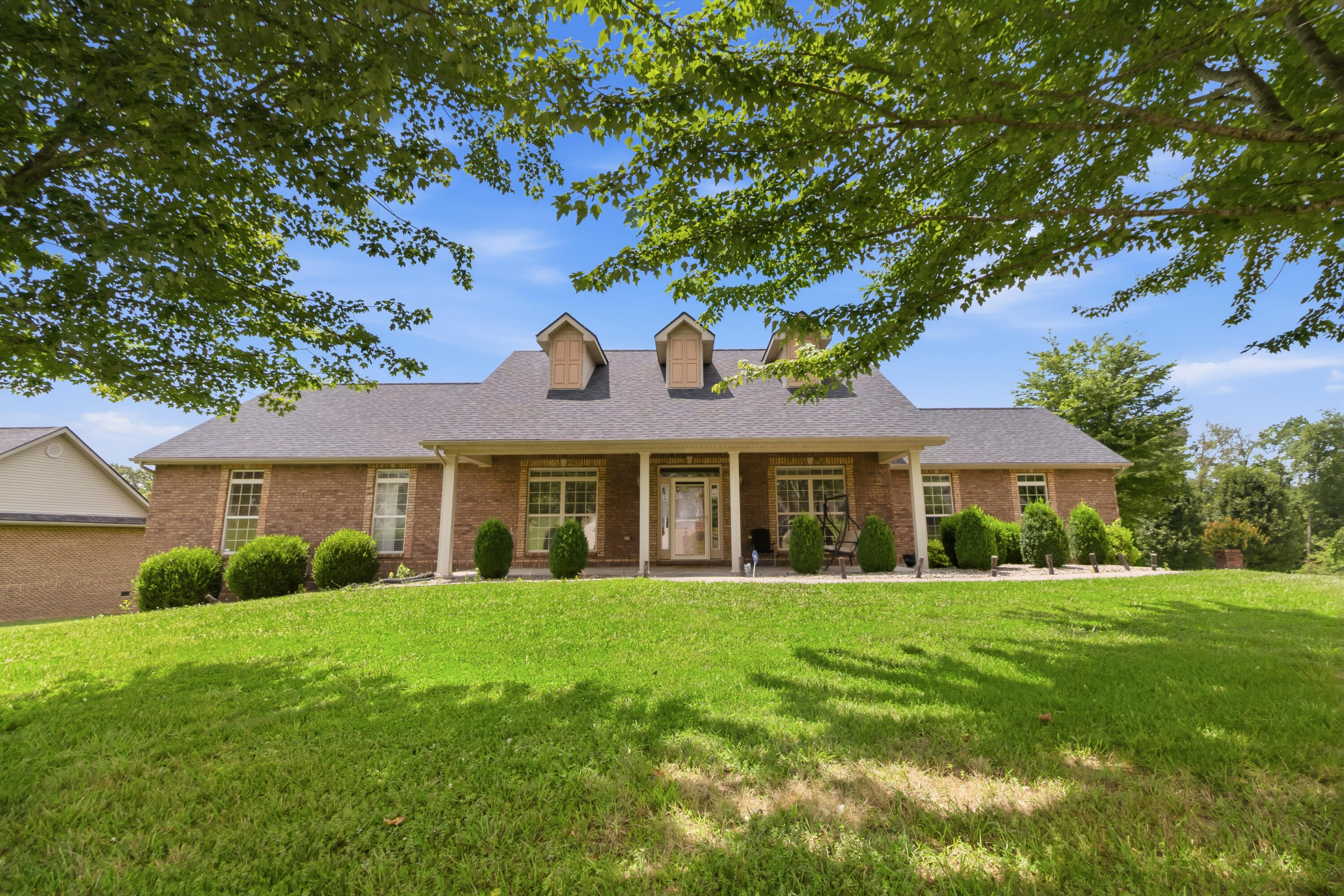 211 White Tail Run Property Photo 53