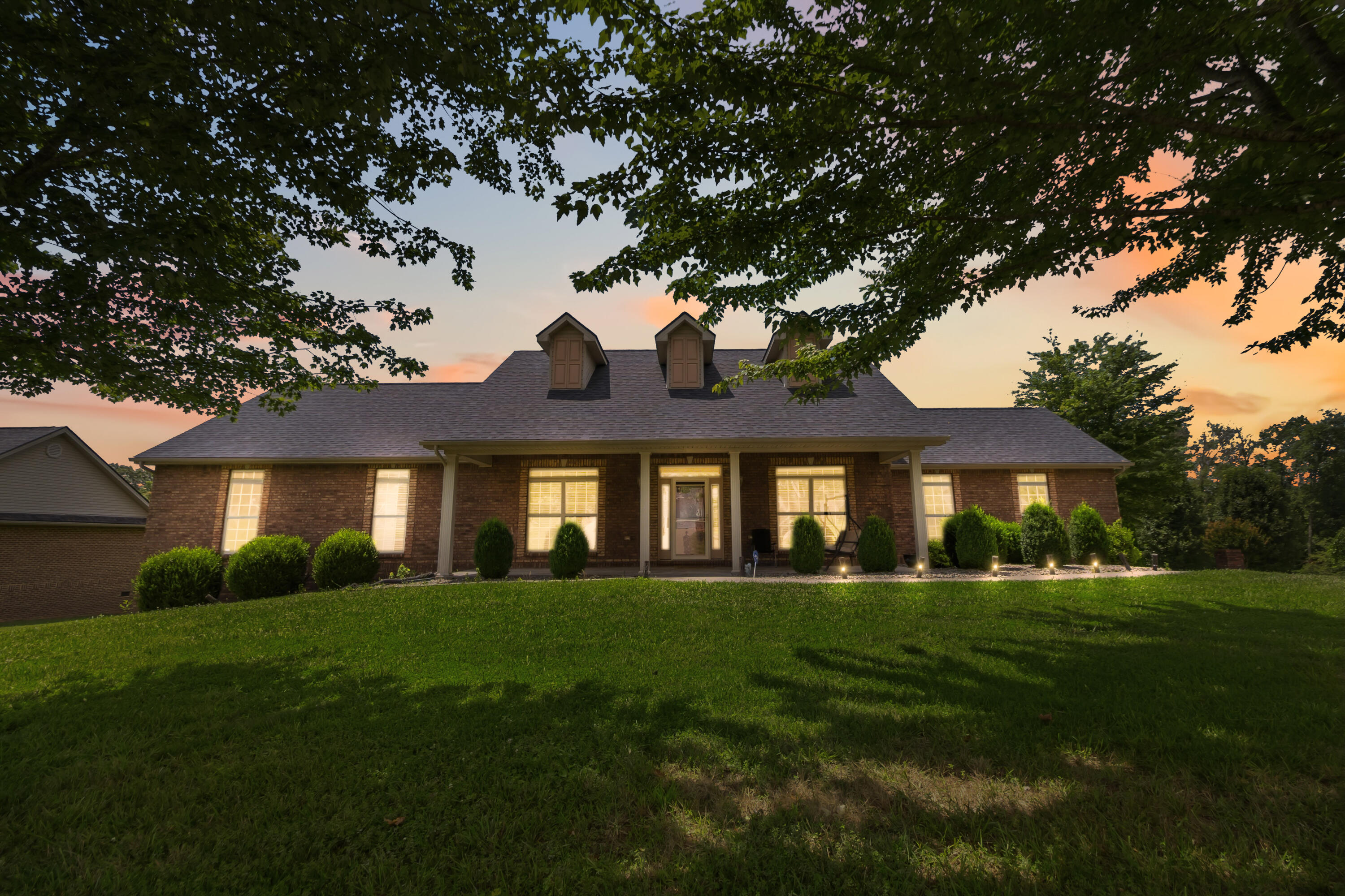 211 White Tail Run Property Photo 54