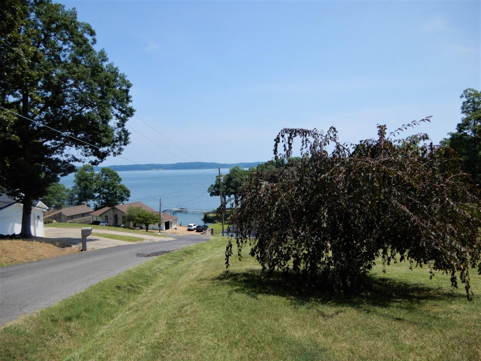 27 Paradise Point Property Photo 2