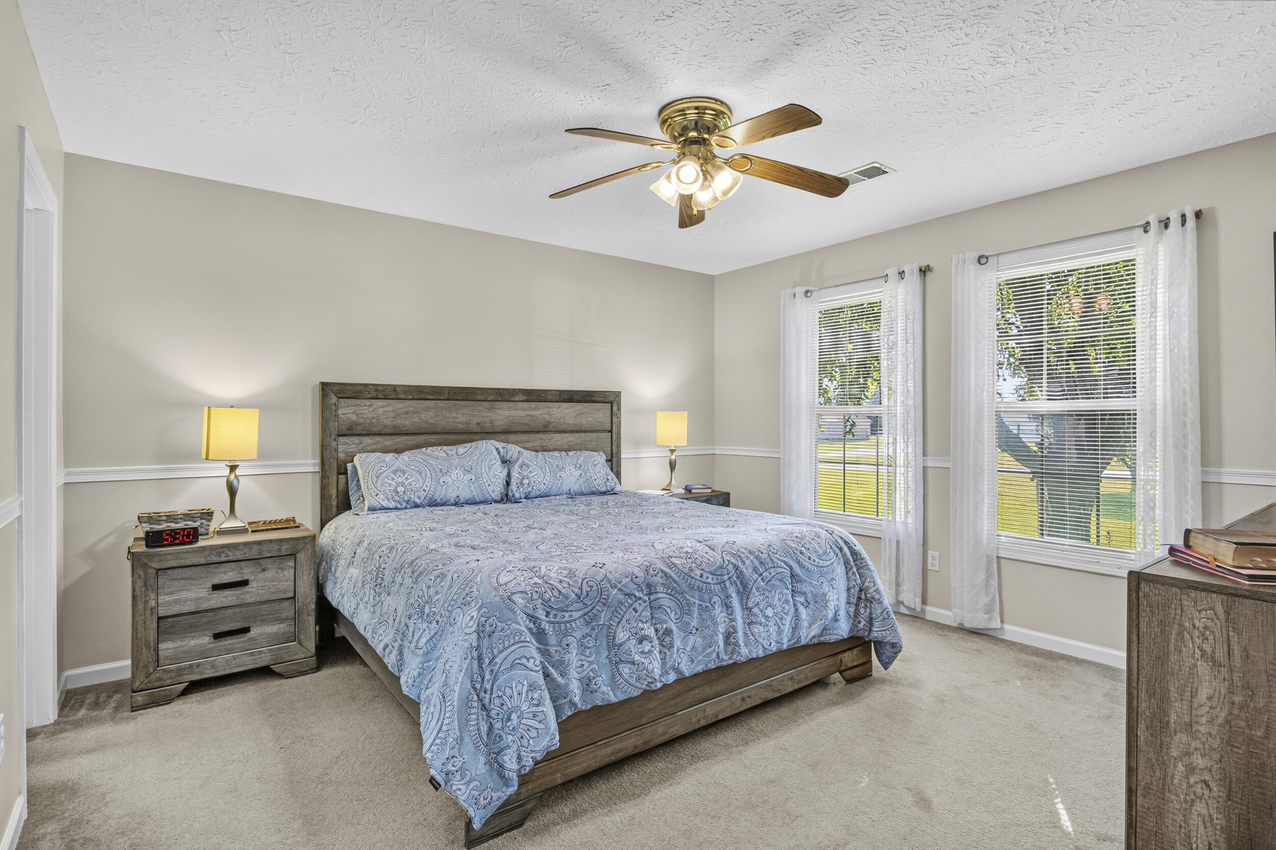 320 Kings Trace Drive Property Photo 4