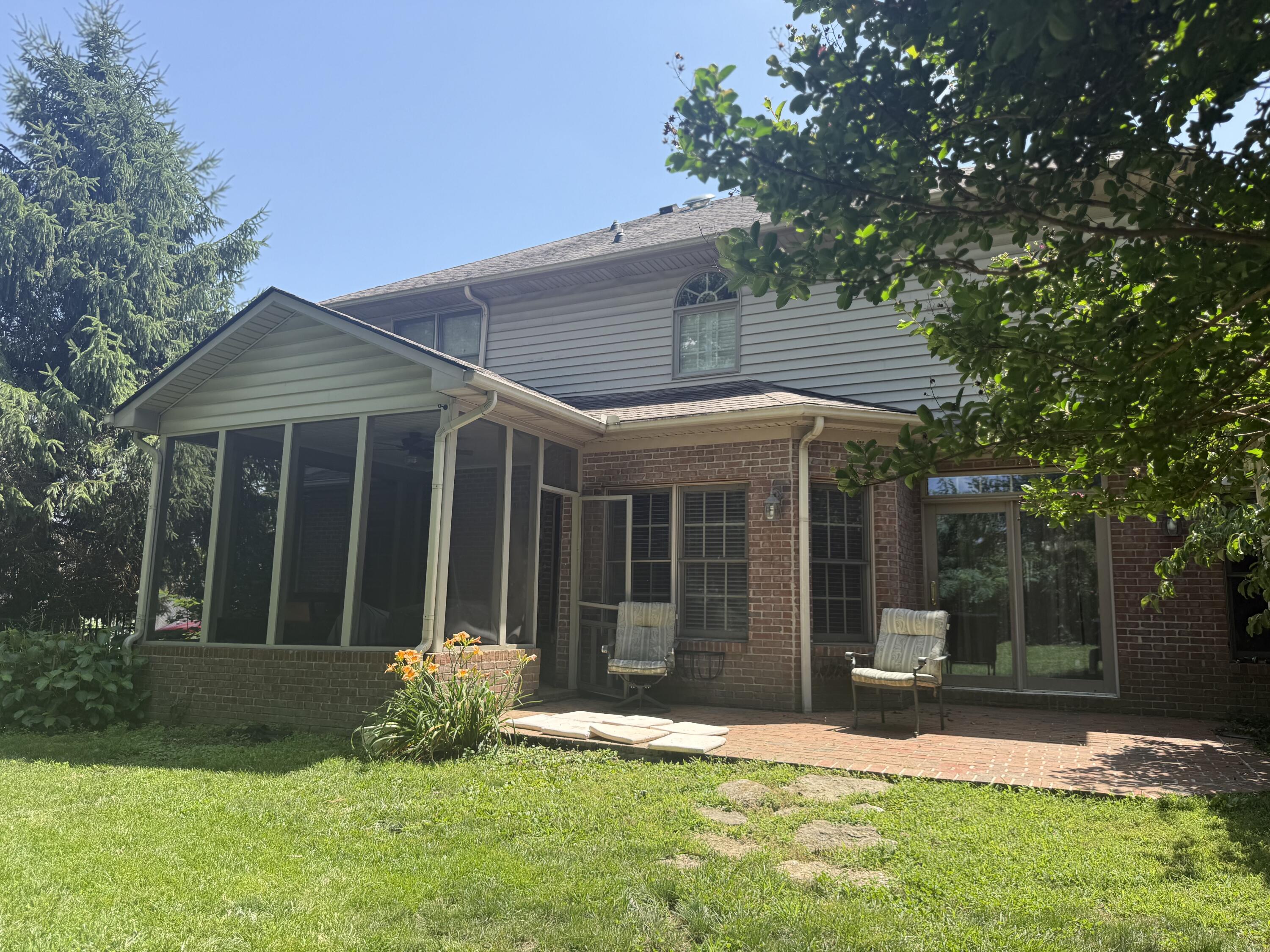 118 Whispering Woods Drive Property Photo 3