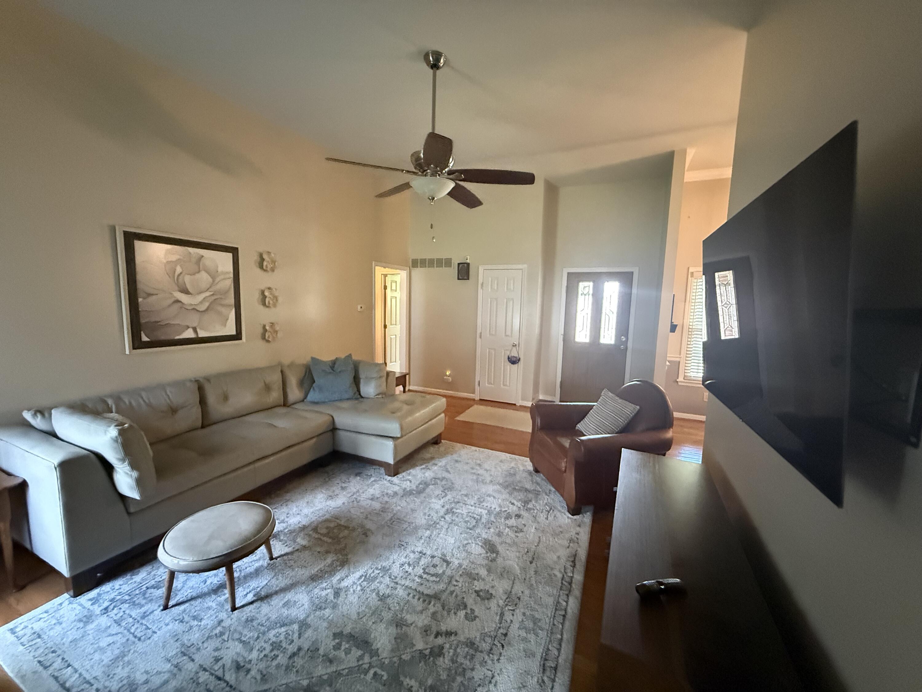 1102 Richliev Lane Property Photo 6