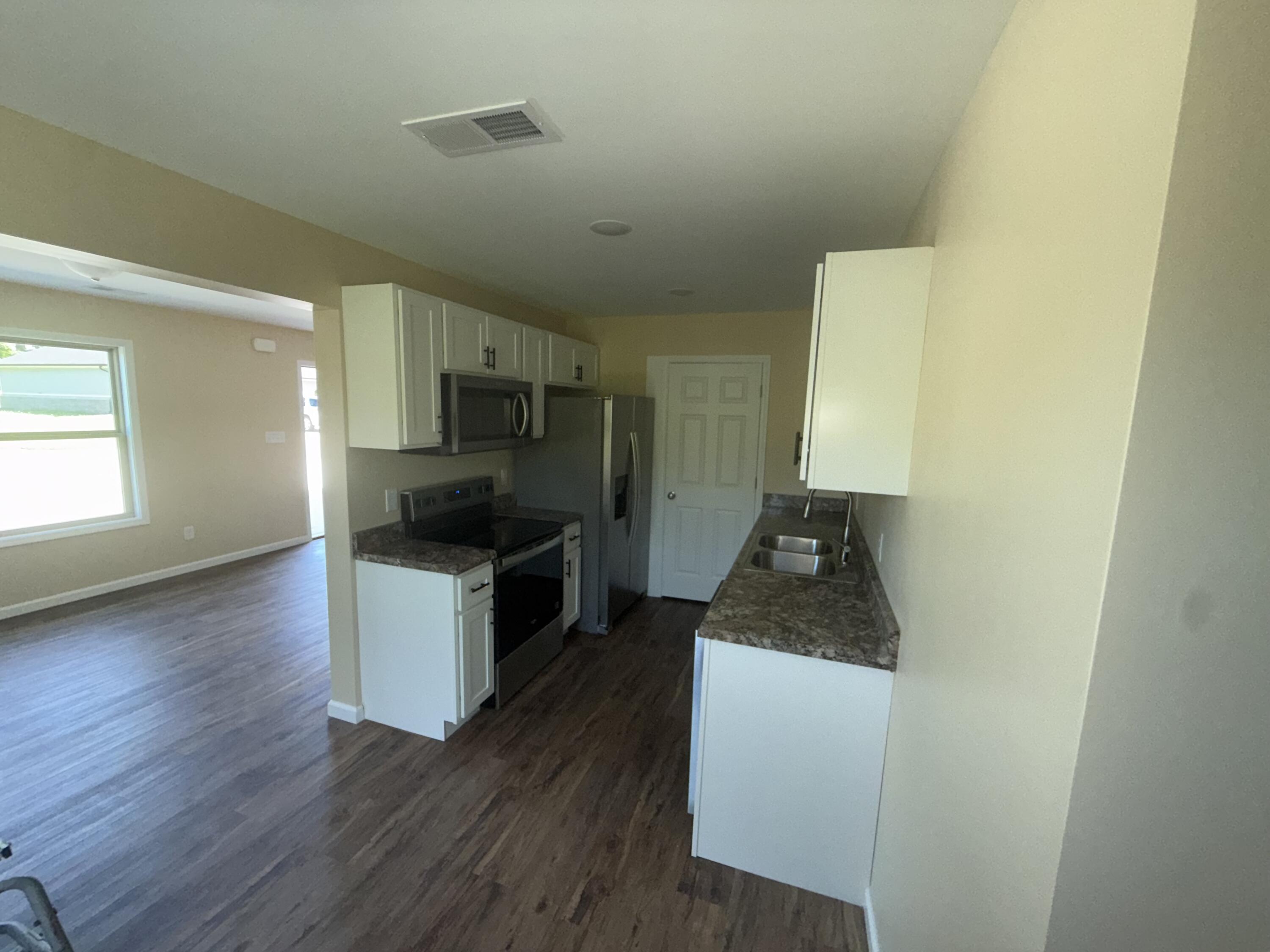 103 Valley Street Property Photo 8