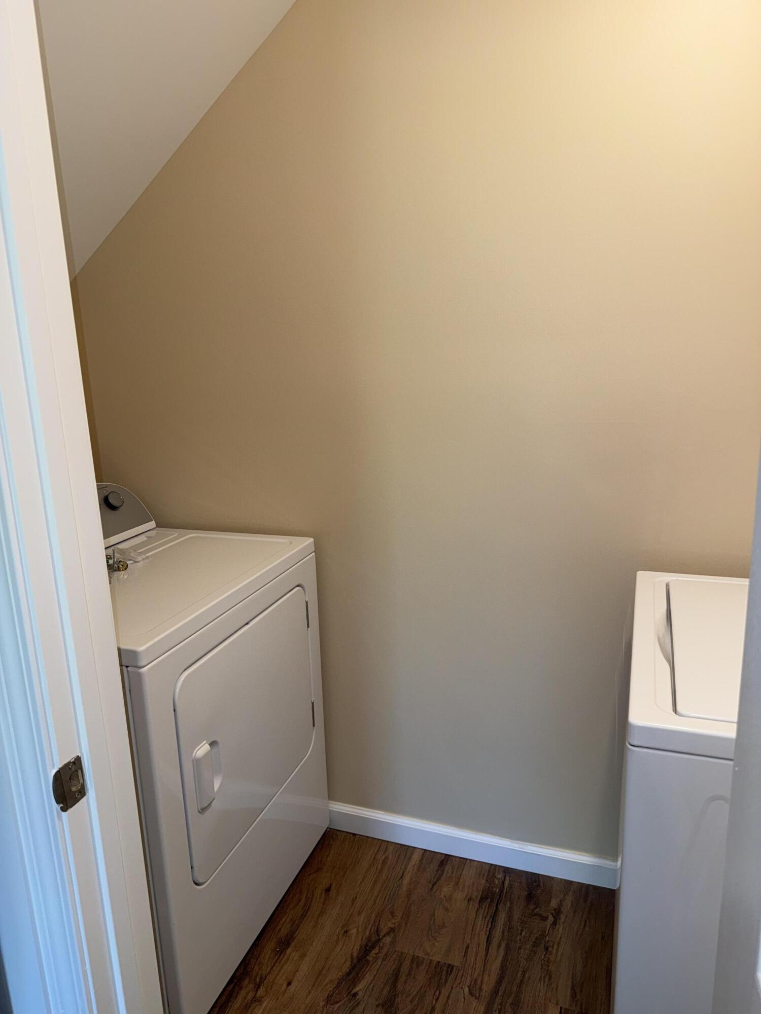 105 Valley Street 105 Property Photo 19