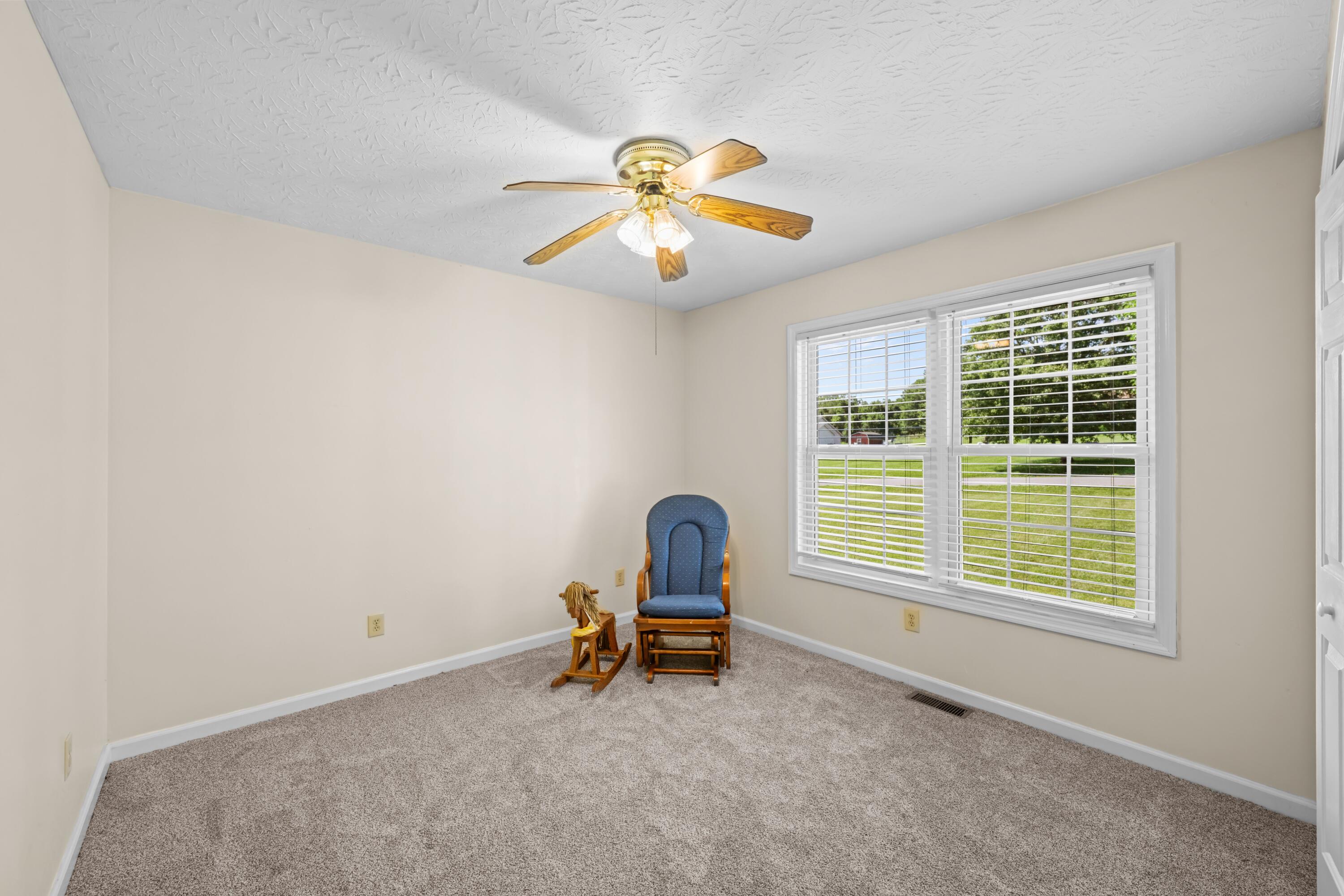 143 Rolling Meadows Drive Property Photo 12