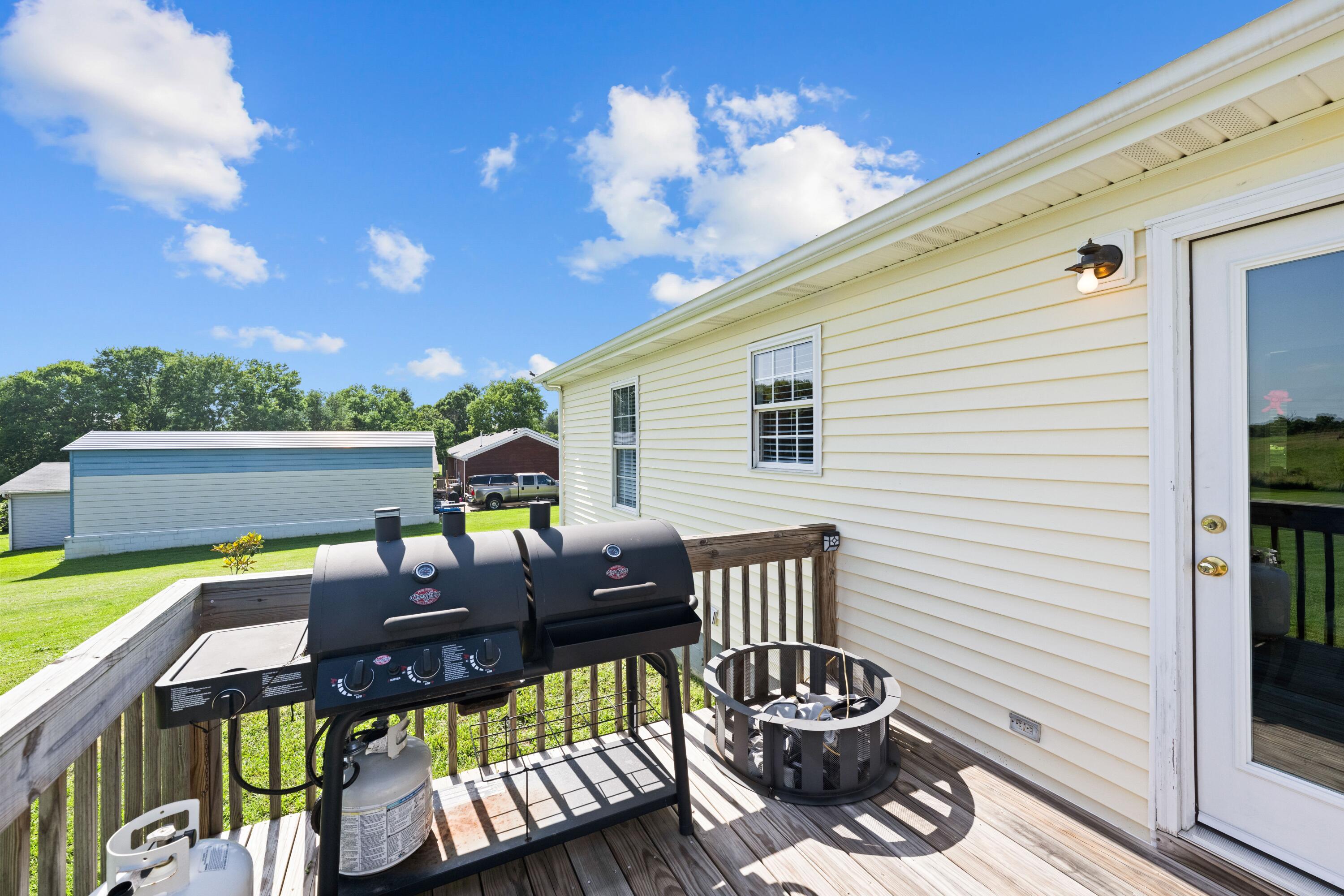 143 Rolling Meadows Drive Property Photo 15