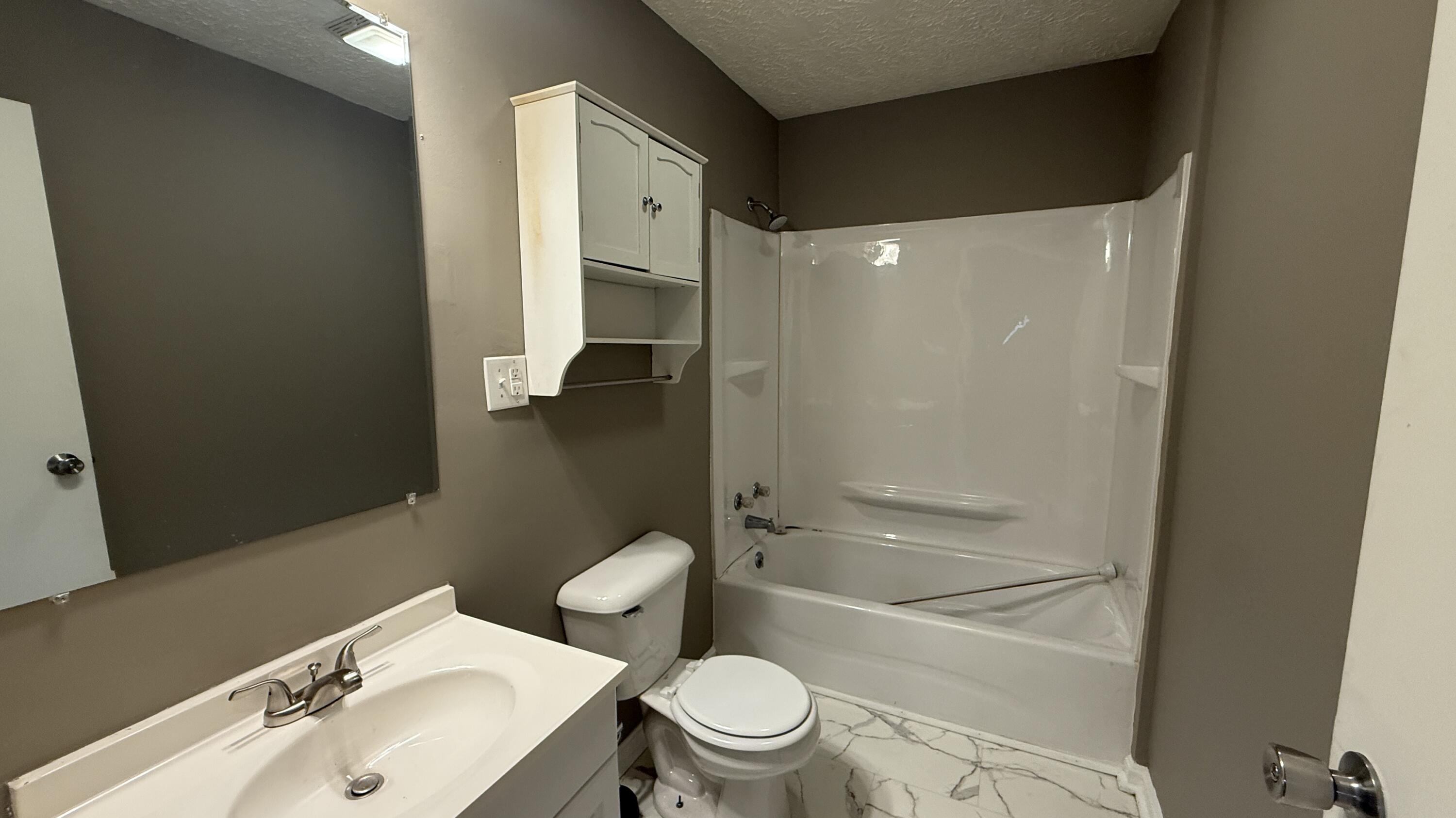 750 Property Photo 6