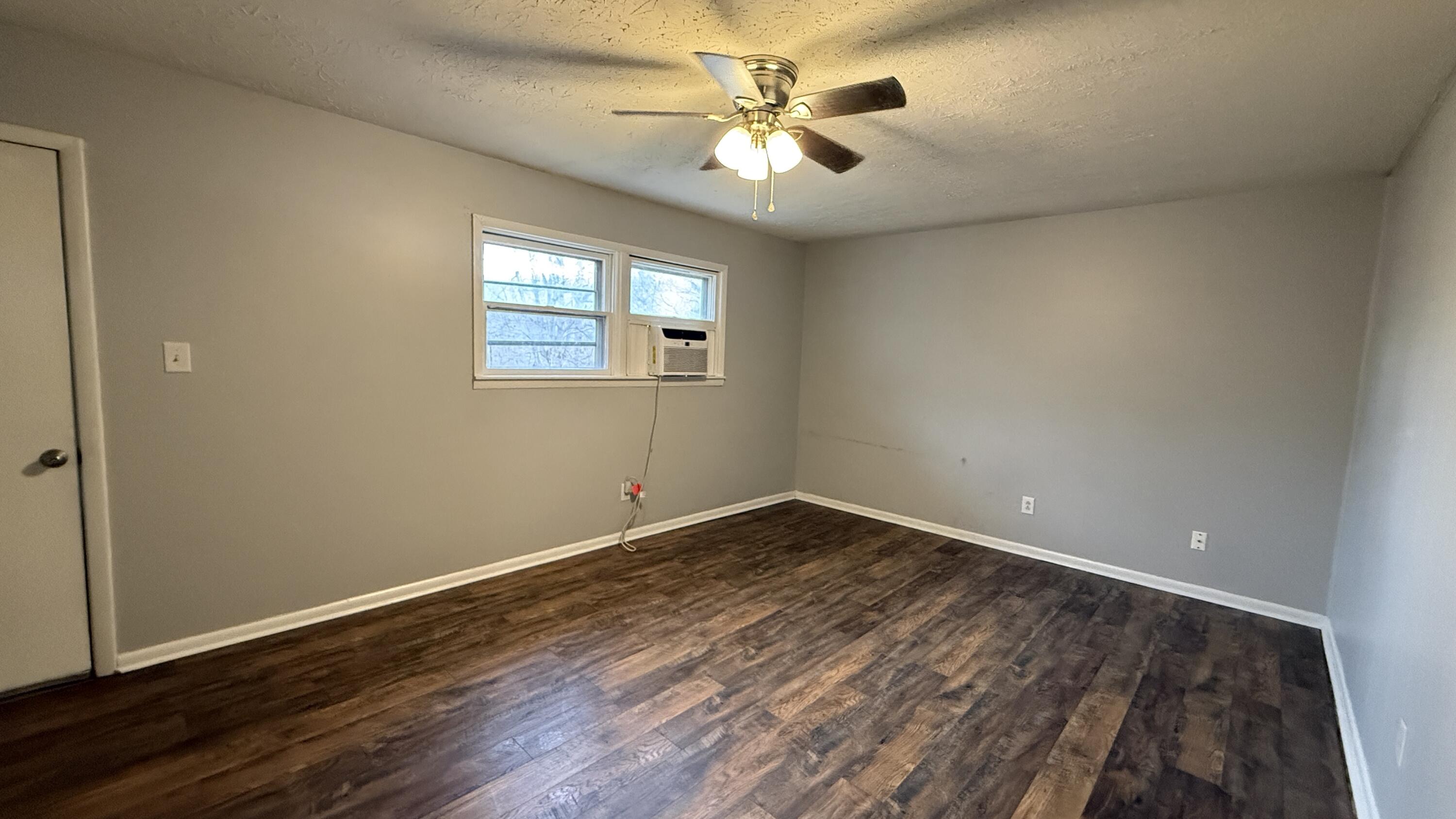 750 Property Photo 8