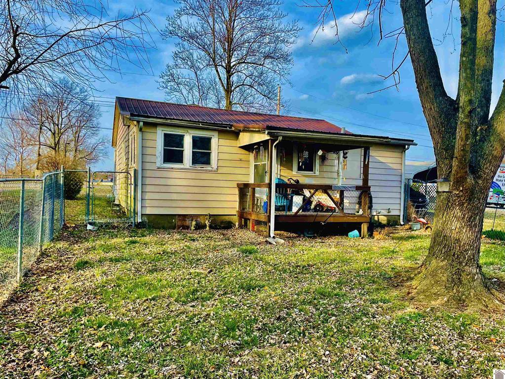 312 Drivers Lane Property Photo 3