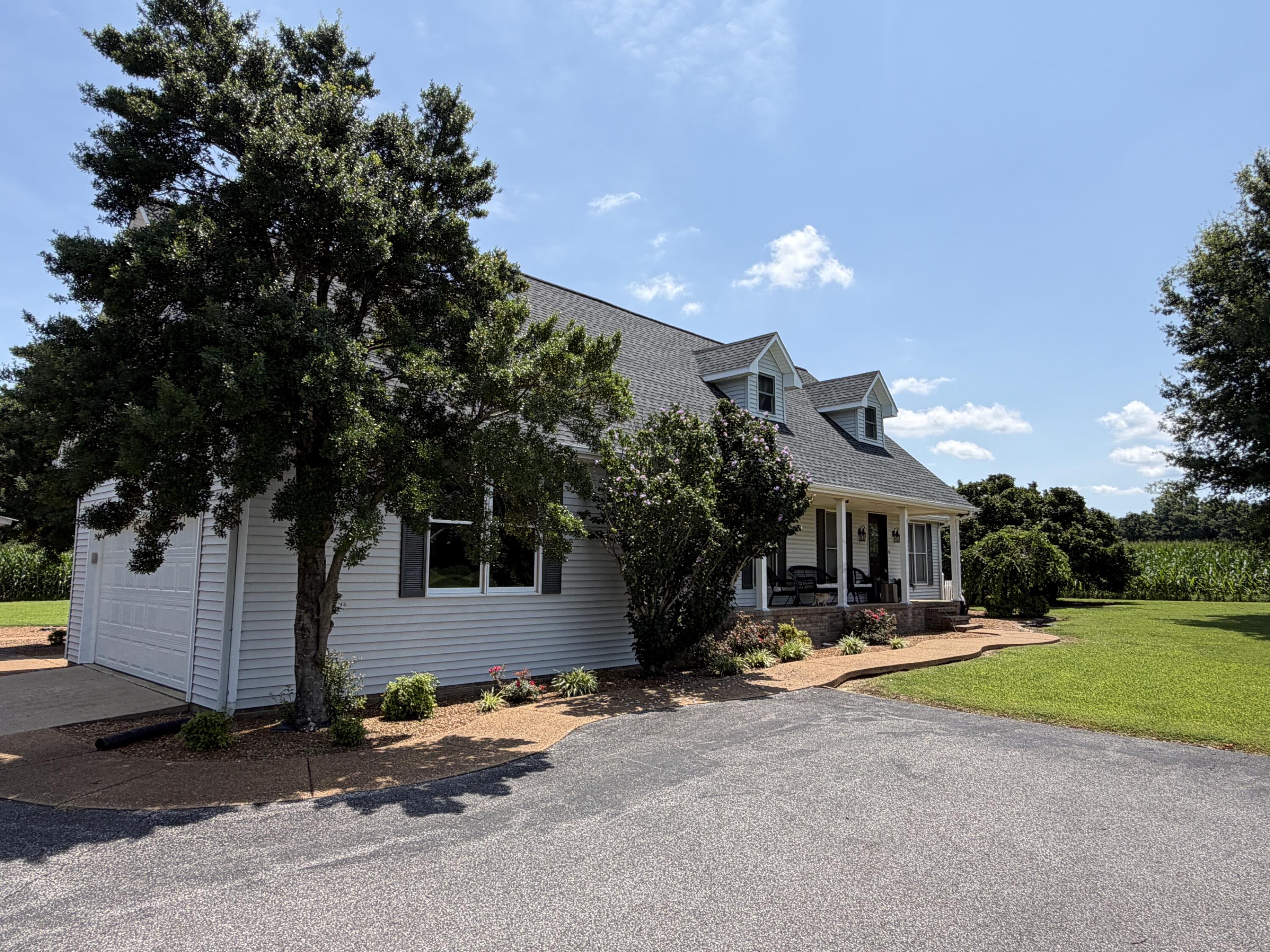 1162 Cavender Road Property Photo 3