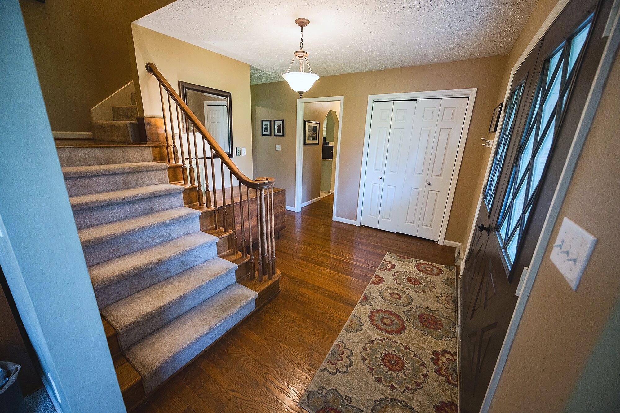 111 Lone Oak Drive Property Photo 4