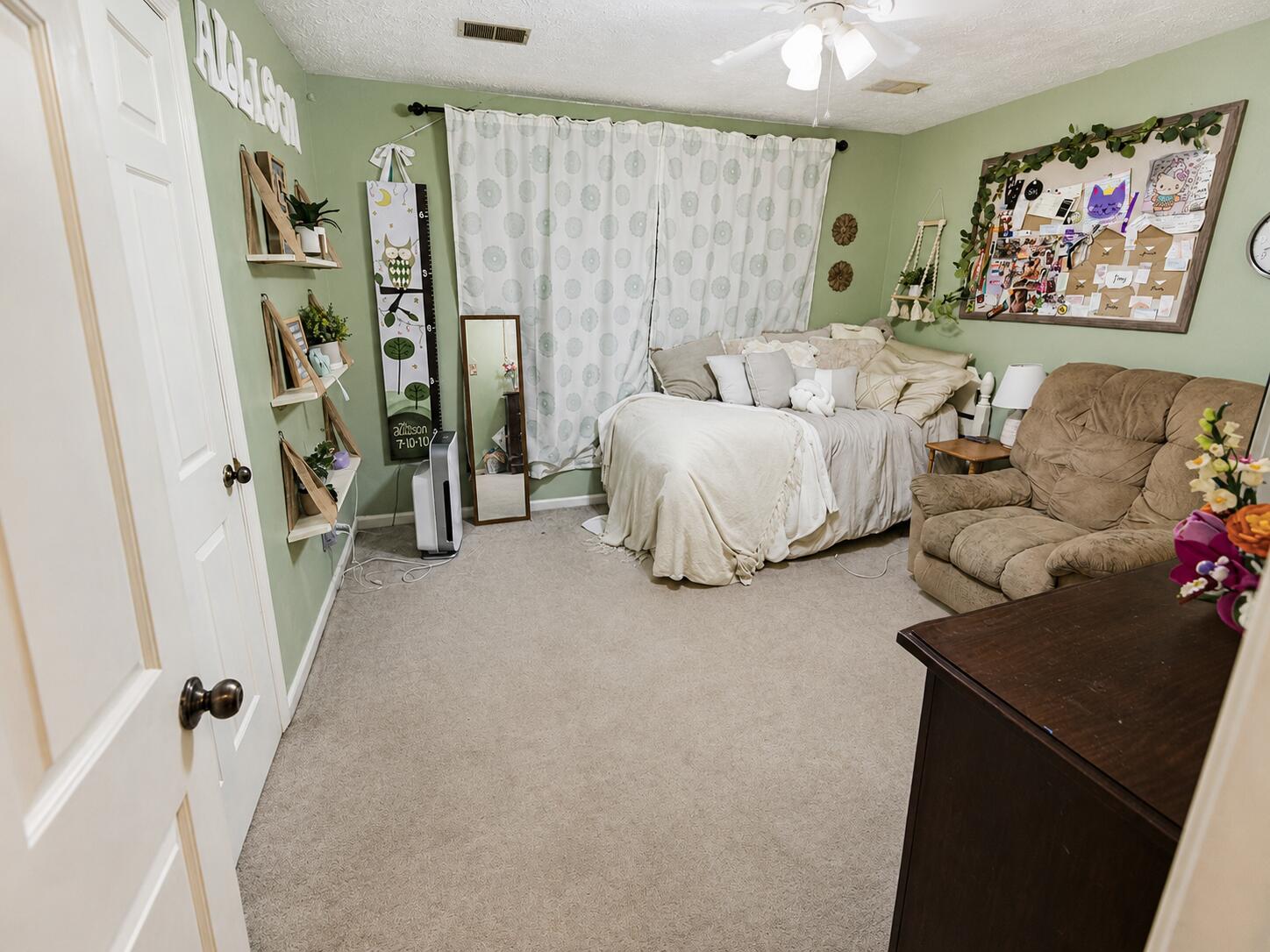 111 Lone Oak Drive Property Photo 32