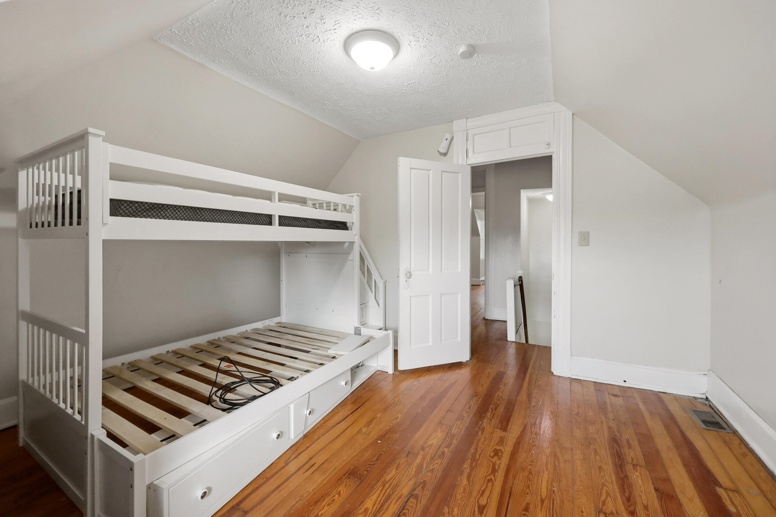 1459 High Street Property Photo 25